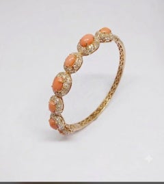Natural Coral & Diamond Bracelet in 18k Gold