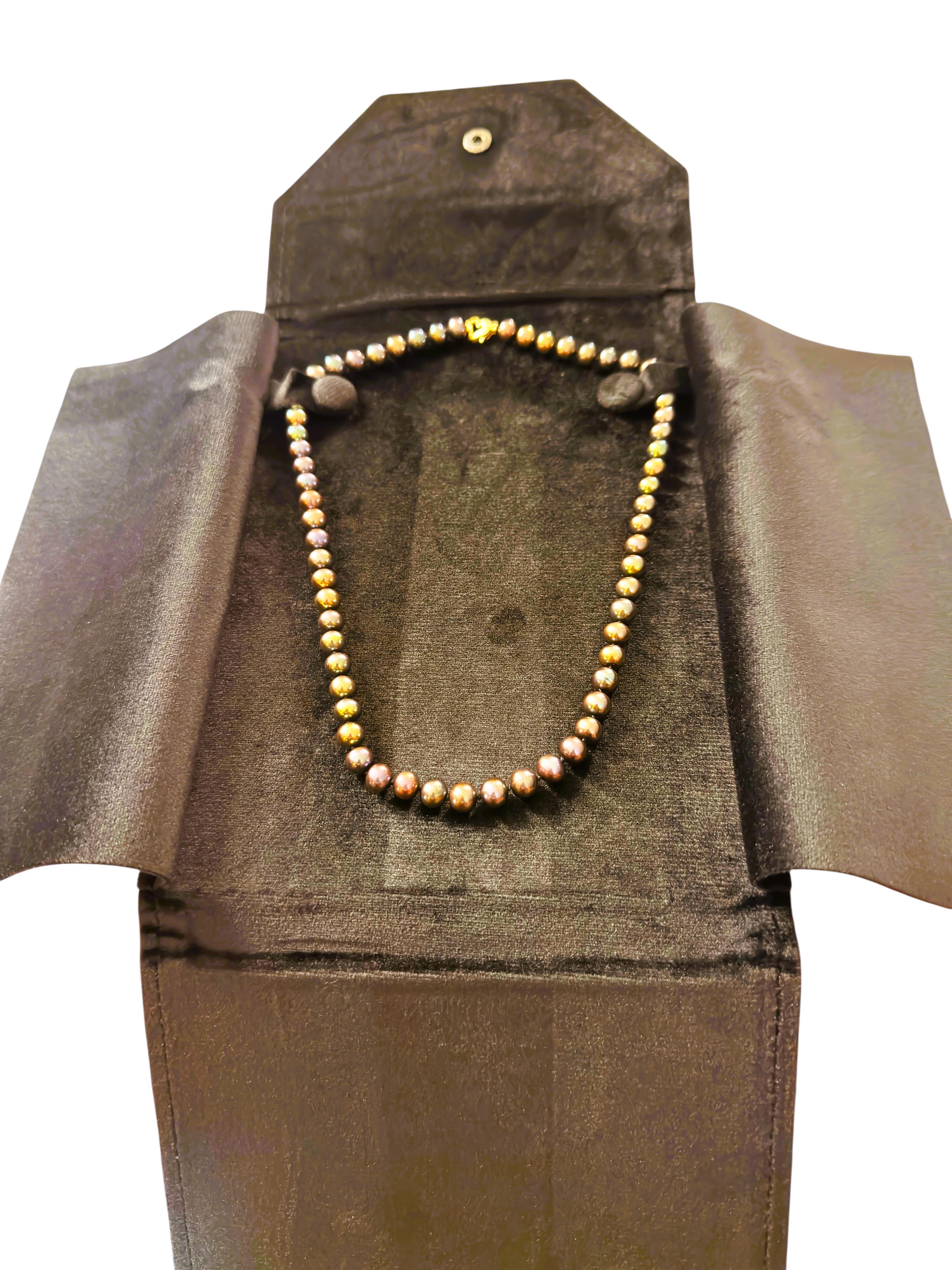 Natural Peacock Single Strand Pearl Necklace with 14k Yellow Gold Heart Clasp For Sale 3