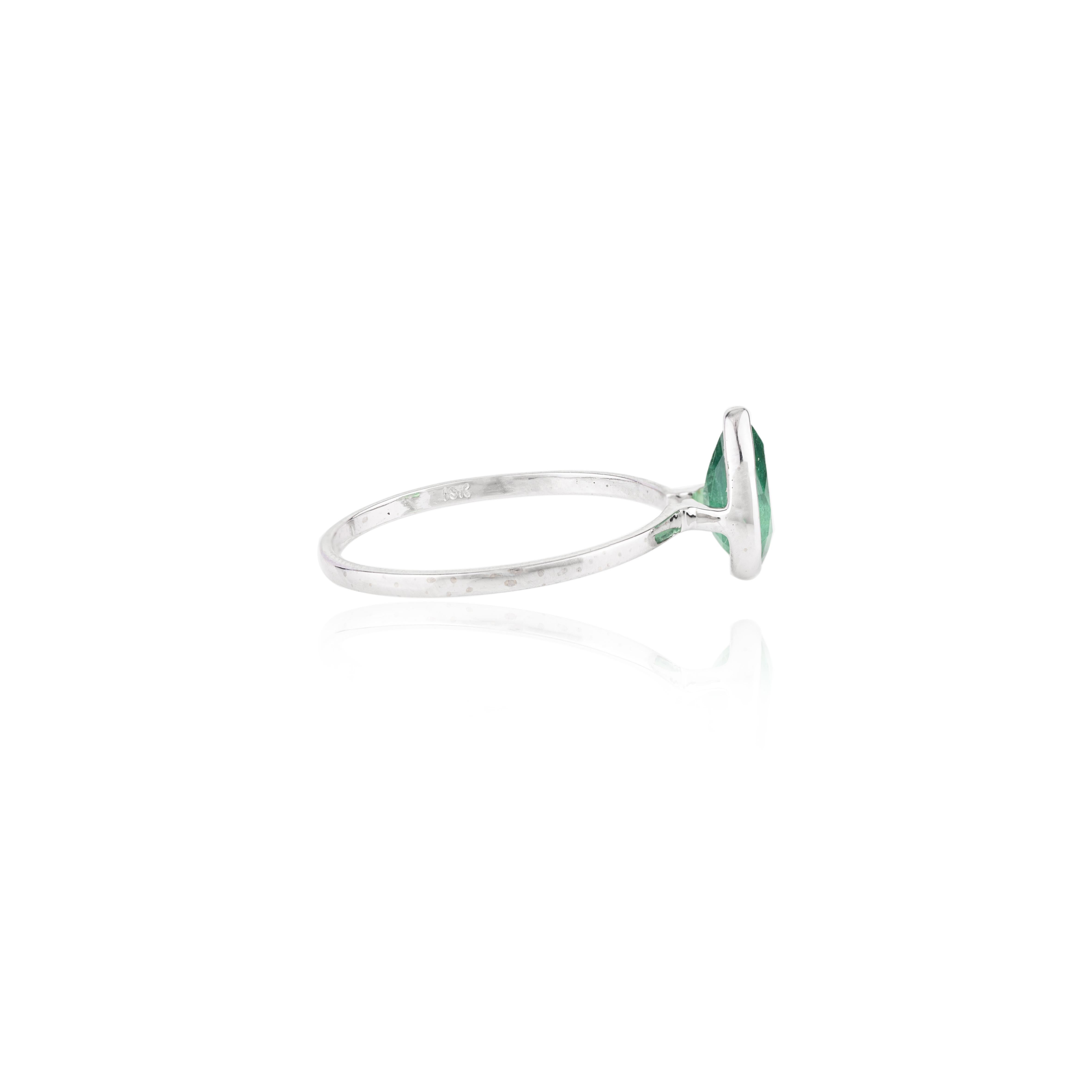 For Sale:  Natural Pear Cut Emerald Birthstone Ring Bezel Set in 18k White Gold Settings 5
