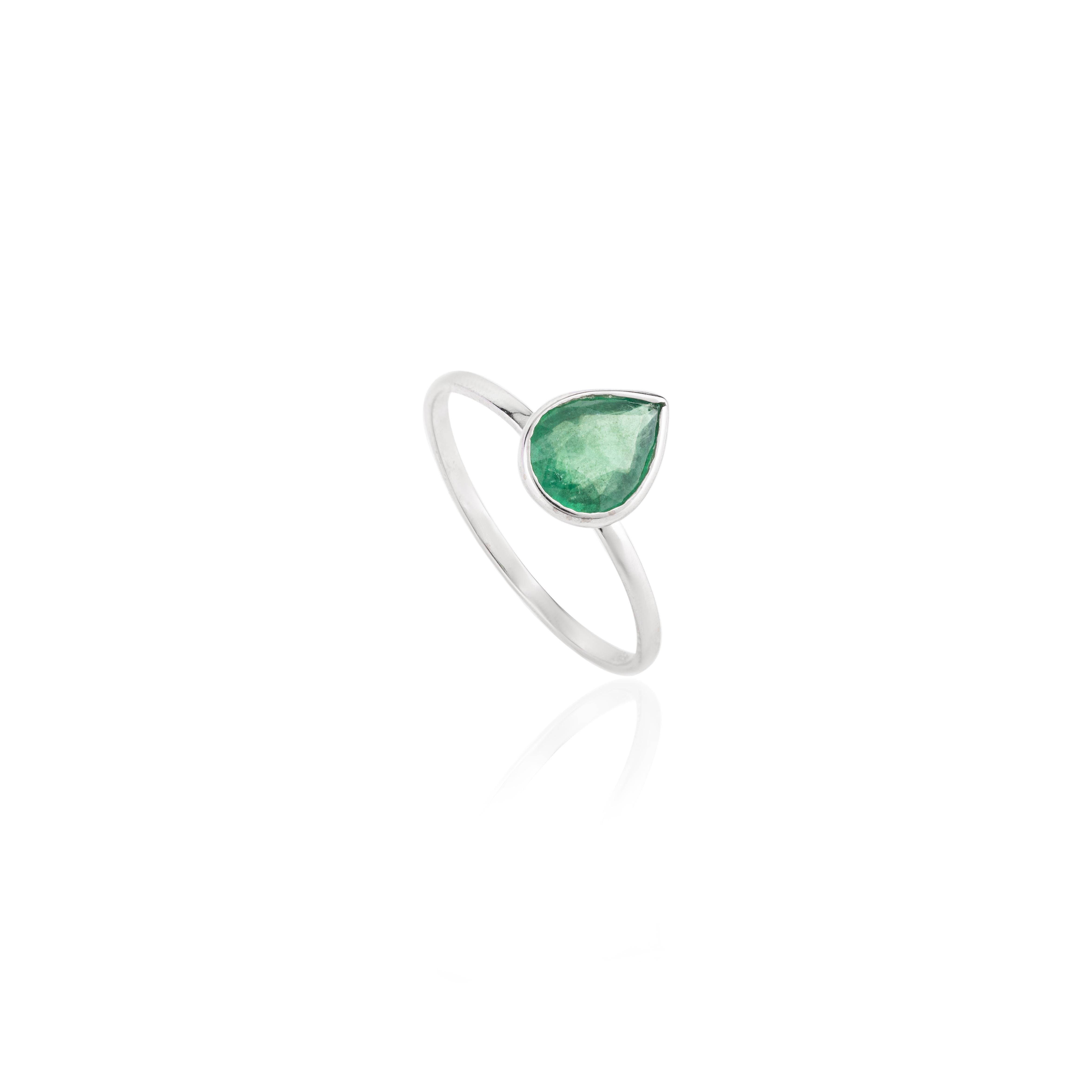 For Sale:  Natural Pear Cut Emerald Birthstone Ring Bezel Set in 18k White Gold Settings 9