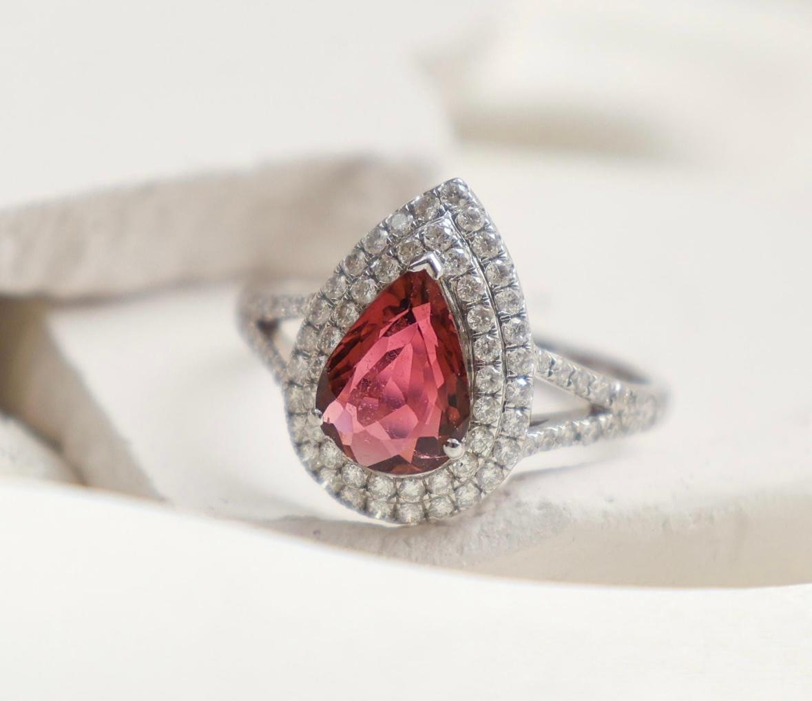 Gemstone : Tourmaline

❋ Gemstone Weight : 1.32 Cts

❋ Gemstone Size : 9X6 MM

❋ Gemstone Shape : Pear

❋ Gemstone Type : Natural


➡️DIAMOND DETAILS :

❋ Diamond Weight : 0.55 Cts

❋ Diamond Shape : Round Cut

❋ Diamond Color & Clarity : HI-SI

❋