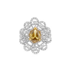 Anello da cocktail con diamante giallo e diamante bianco taglio pera naturale in oro 18 carati