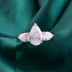 Natural Pear Diamond Engagement Ring 18K White Gold Three Stone Statement Ring