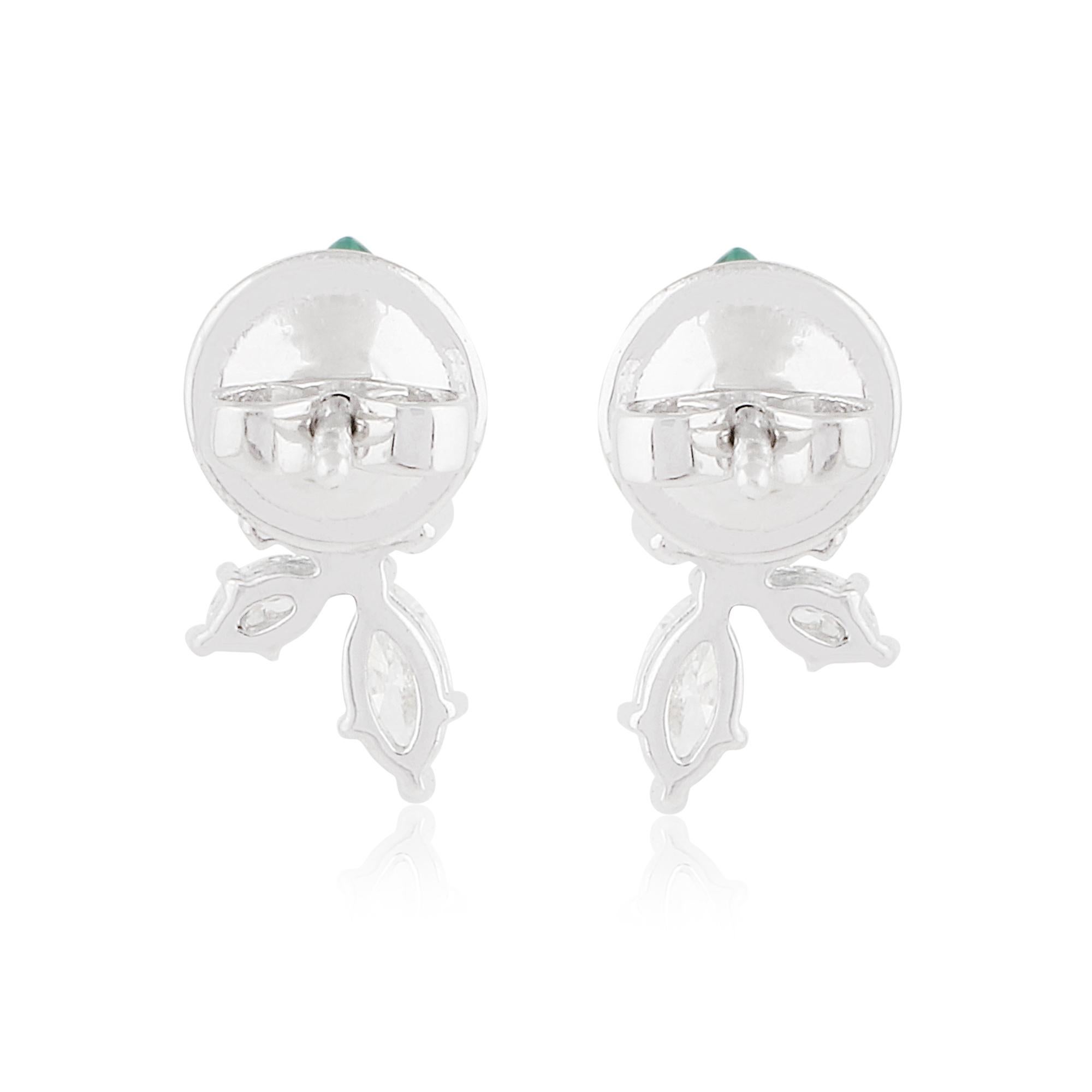 Orecchini a pera naturale con diamante e smeraldo in oro bianco 14 carati Gioielli fatti a mano in vendita 1