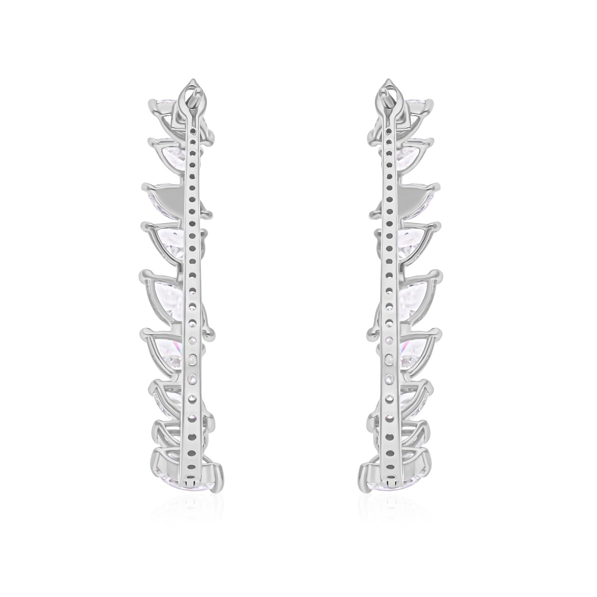 Créoles en or blanc 14 carats avec diamants ronds taille poire marquise naturelle en vente 1