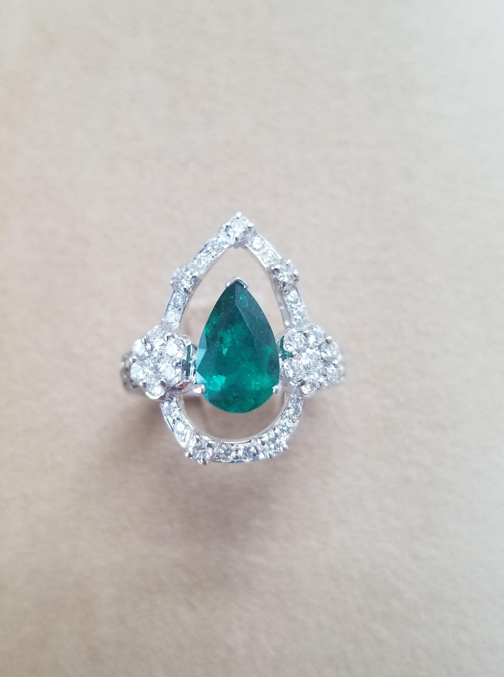 Pear Cut Natural Matching Colombian Pear Shape Emeralds and Diamonds Set
