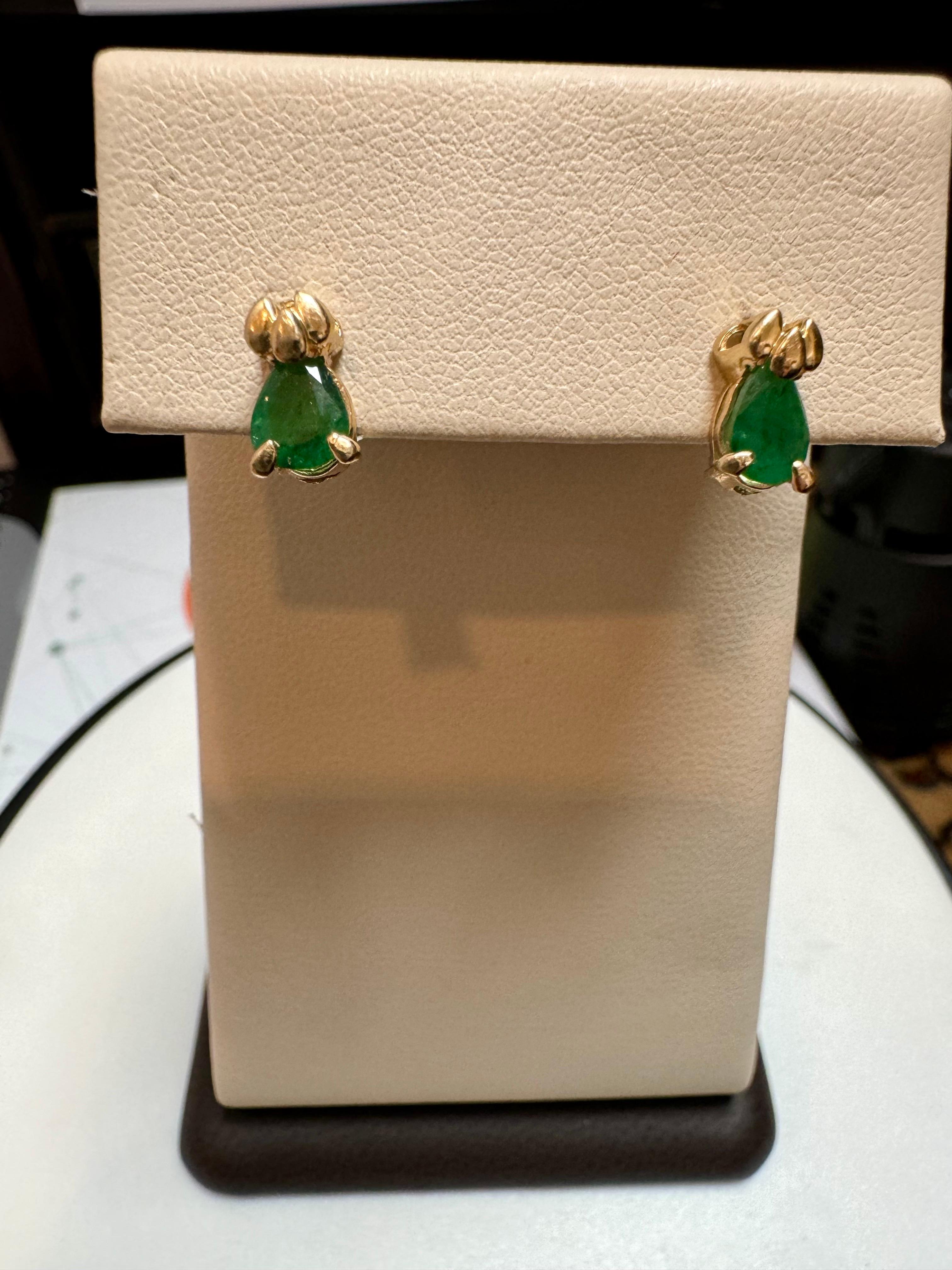 Pear Cut Natural Pear Shape Emerald Post Earrings 14 Karat Yellow Gold For Sale