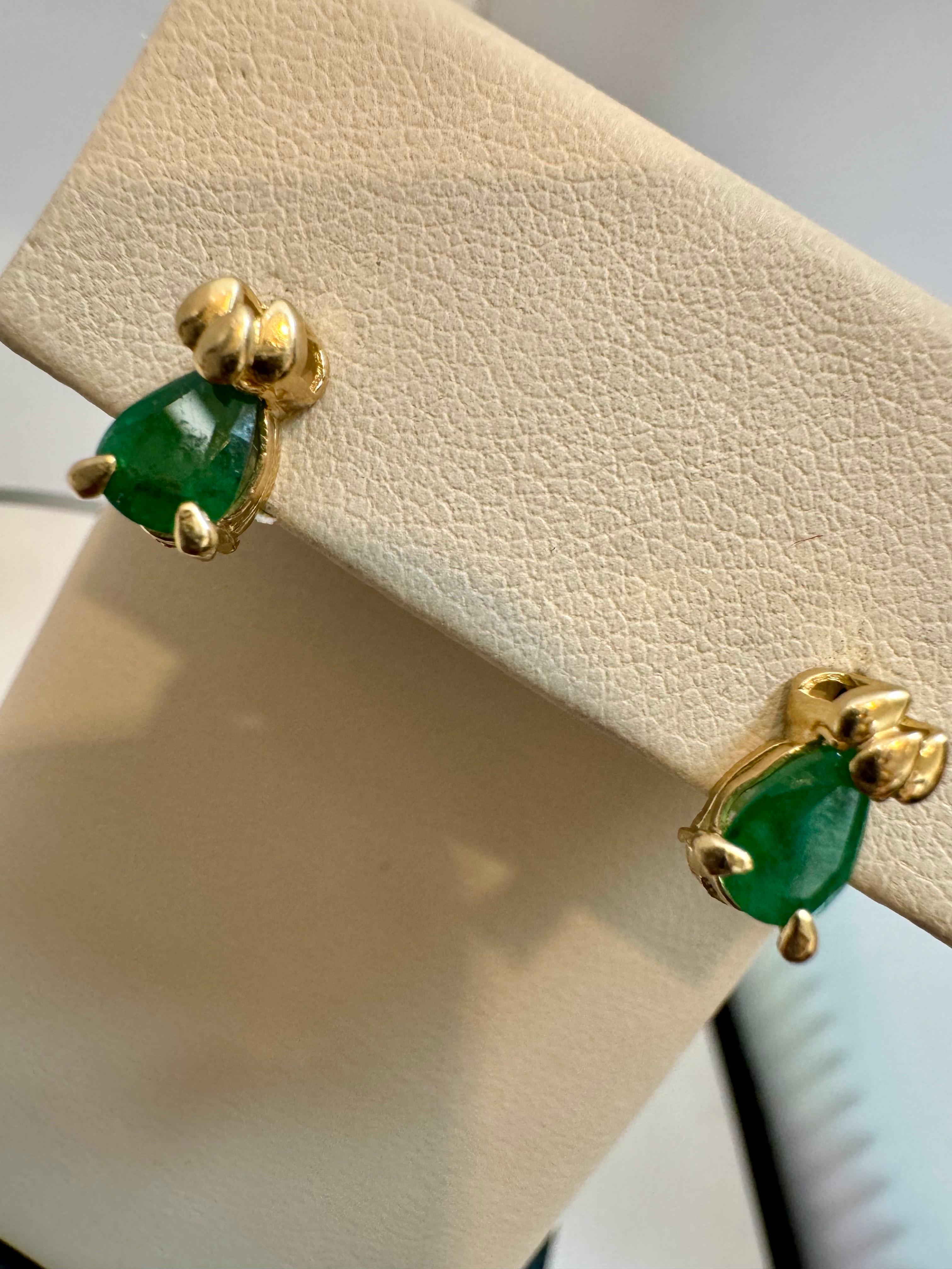 Women's Natural Pear Shape Emerald Post Earrings 14 Karat Yellow Gold For Sale