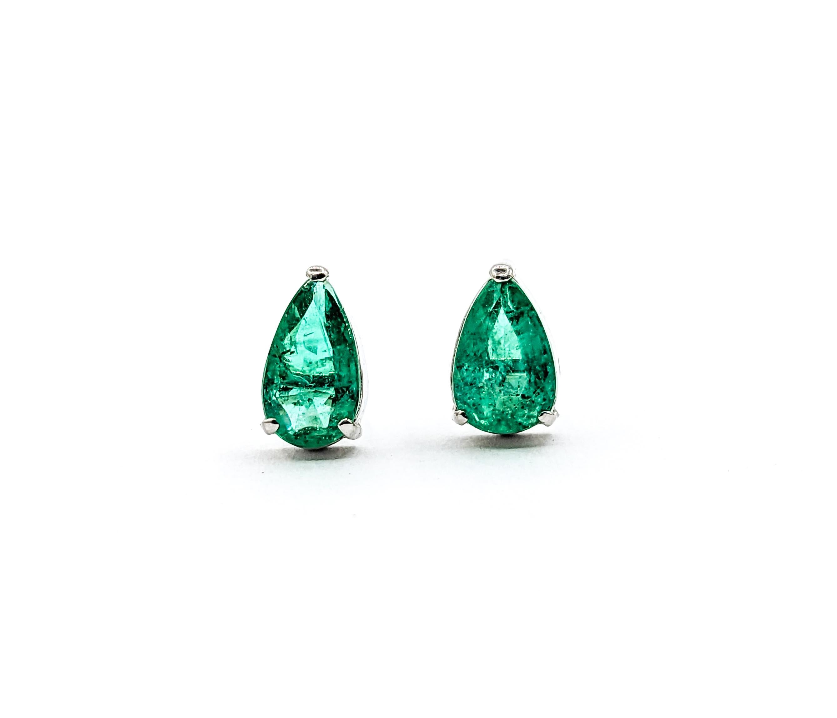 Modern  Natural Pear Shape Emerald Stud Earring in White Gold For Sale