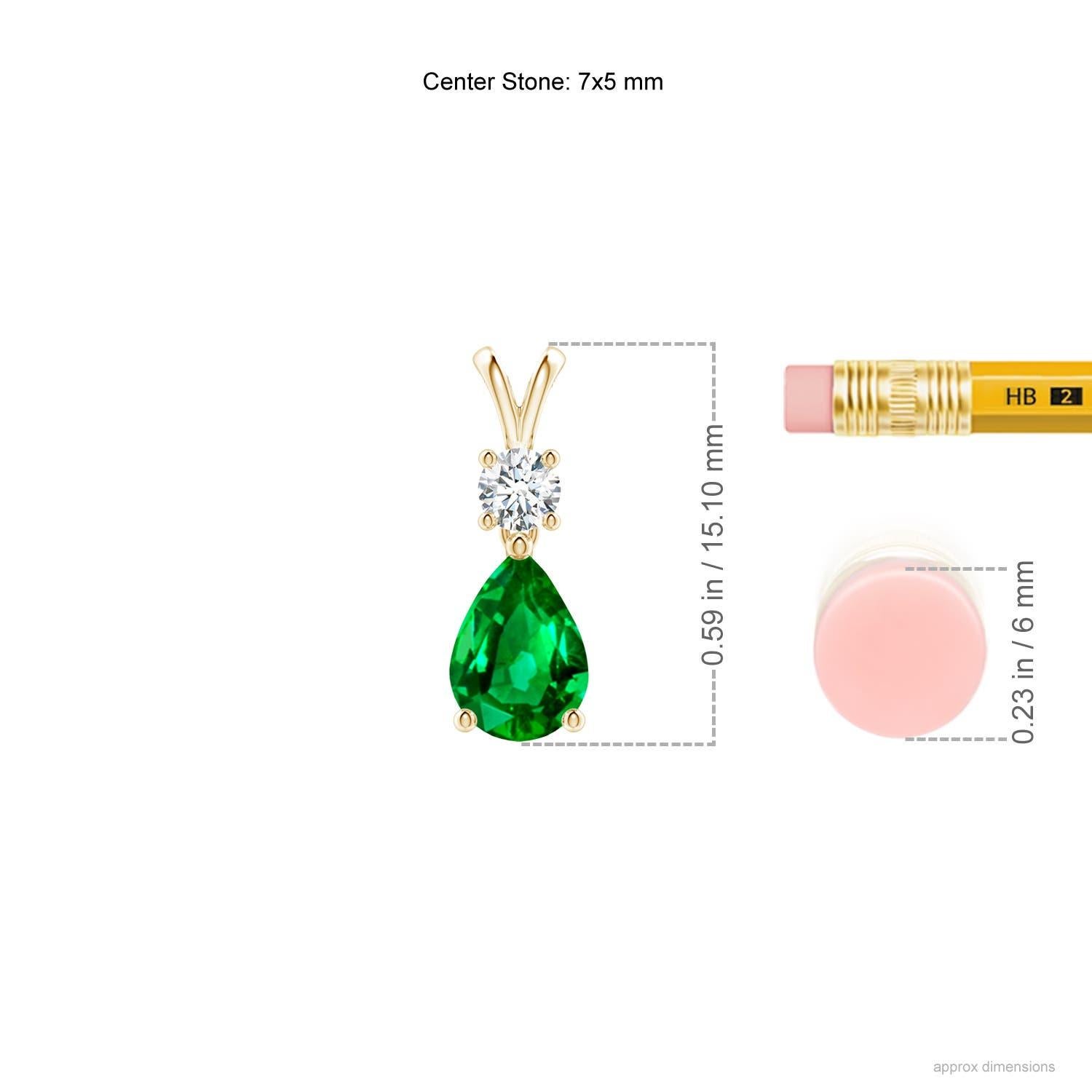 Moderno Ciondolo con smeraldo naturale a forma di pera in oro giallo 14K Misura 7x5 mm in vendita