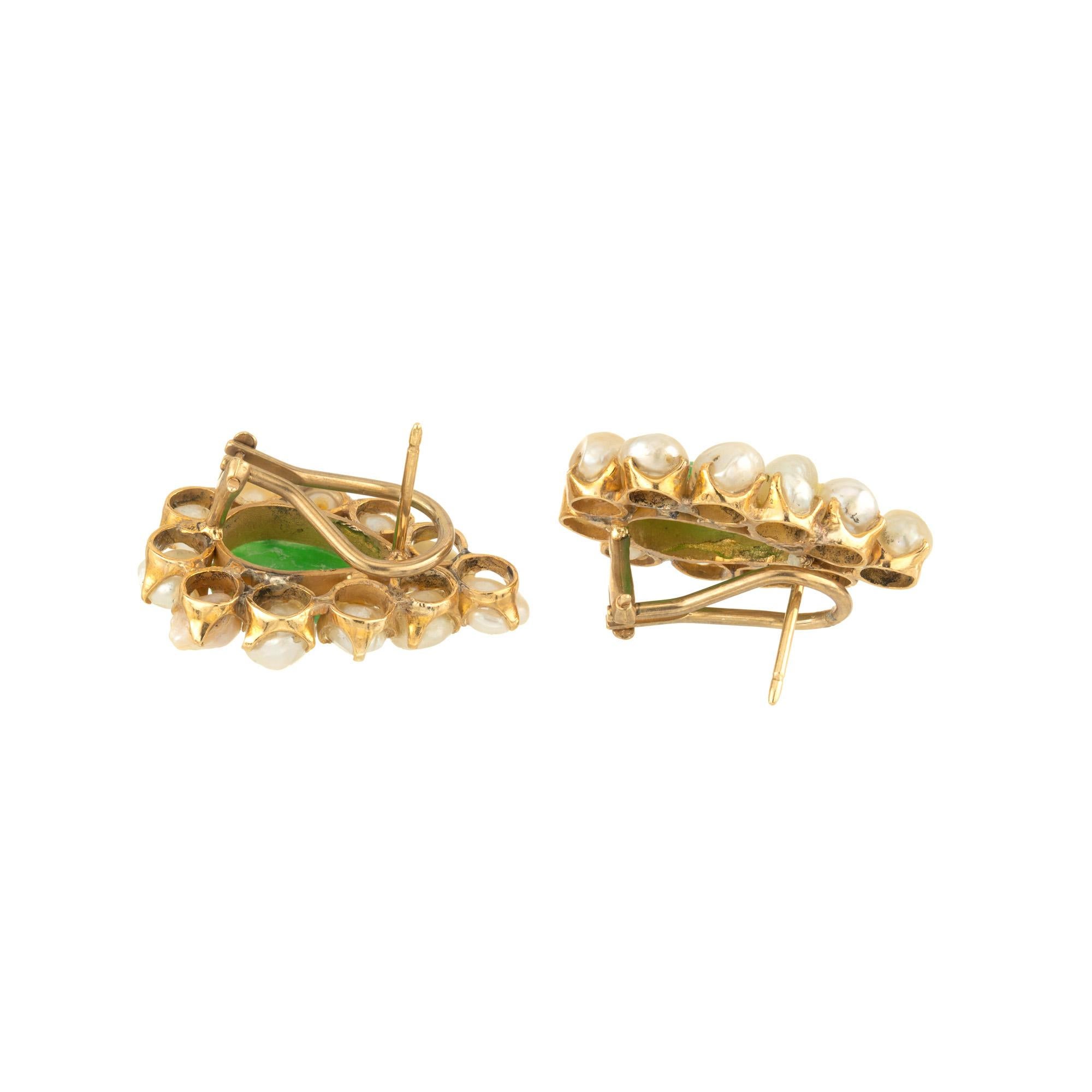 Natural Pear Shaped Jadeite Jade Natural Pearl Gold Clip Post Earrings In Good Condition For Sale In Stamford, CT
