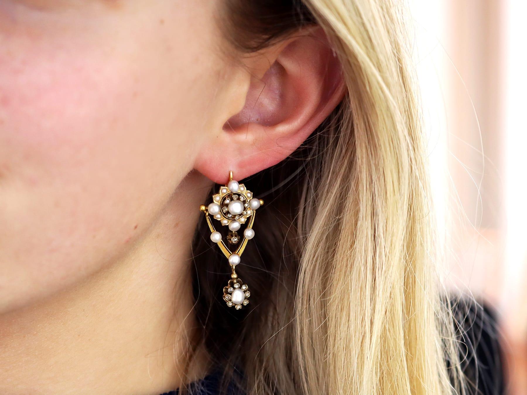 Orecchini con perle naturali, diamanti da 0,66 carati e smalto, oro giallo 9k In condizioni ottime in vendita a Jesmond, Newcastle Upon Tyne