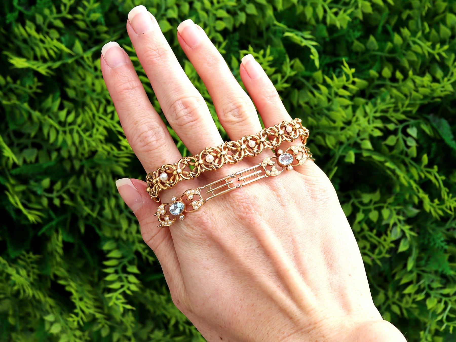 Non taillé Bracelet français ancien en or jaune 18 carats et perles naturelles, c. 1890 en vente