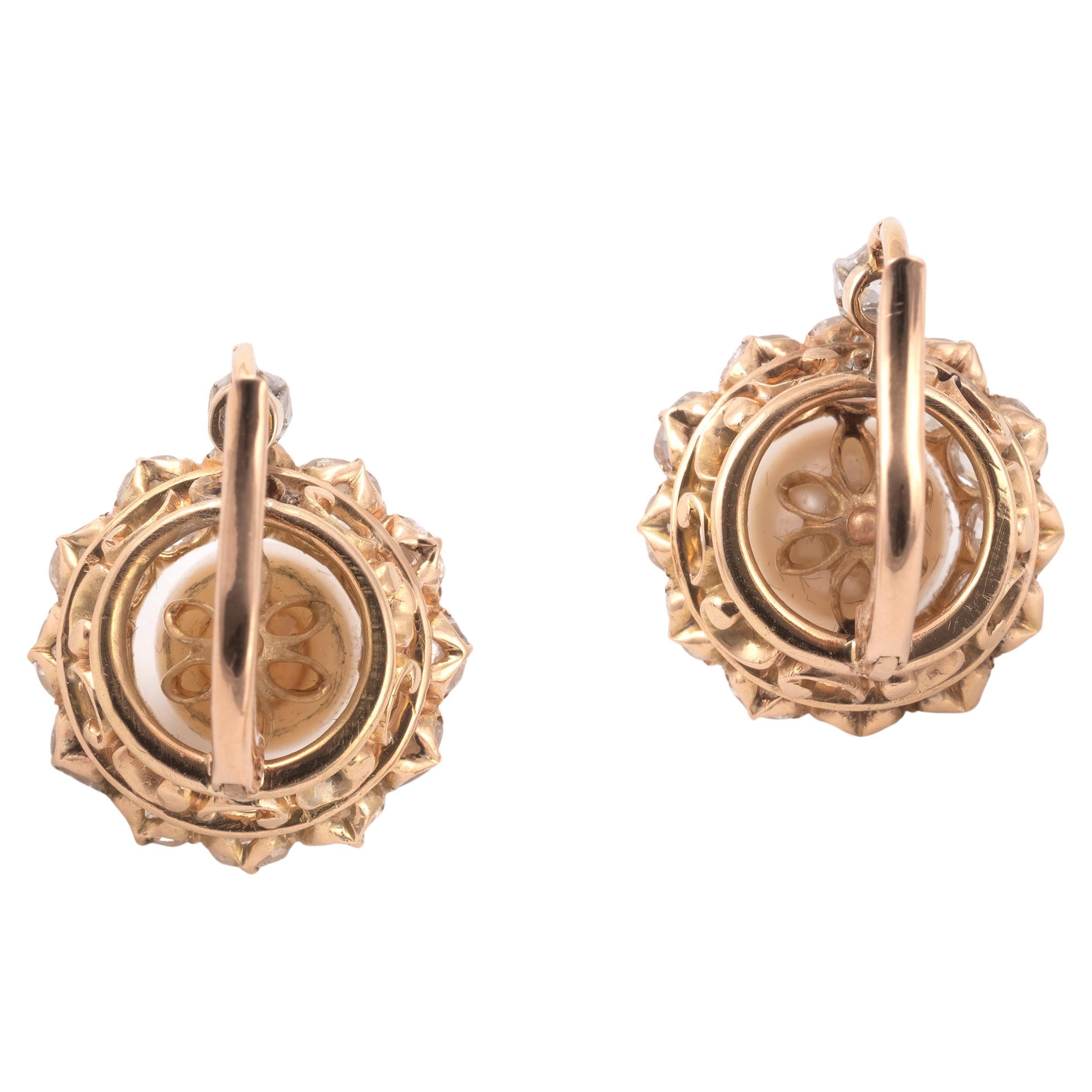 Natural Saltwater Pearl And Diamond Cluster Earrings Late 19th Century In Excellent Condition For Sale In Firenze, IT