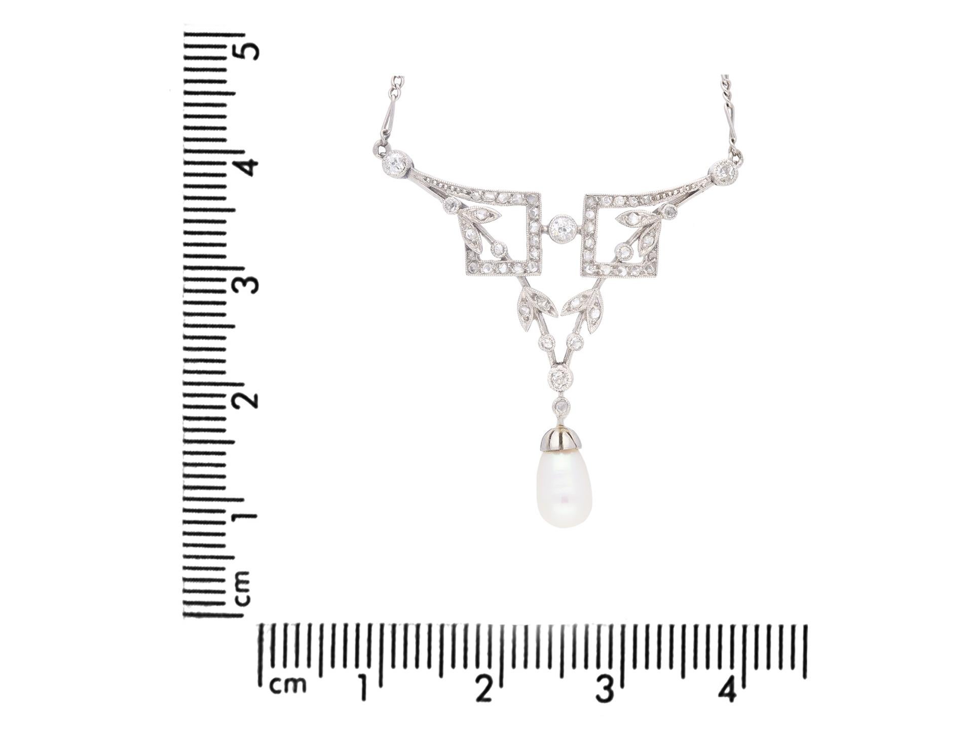 Taille vieille mine Collier en perles naturelles et diamants, français, vers 1915. en vente