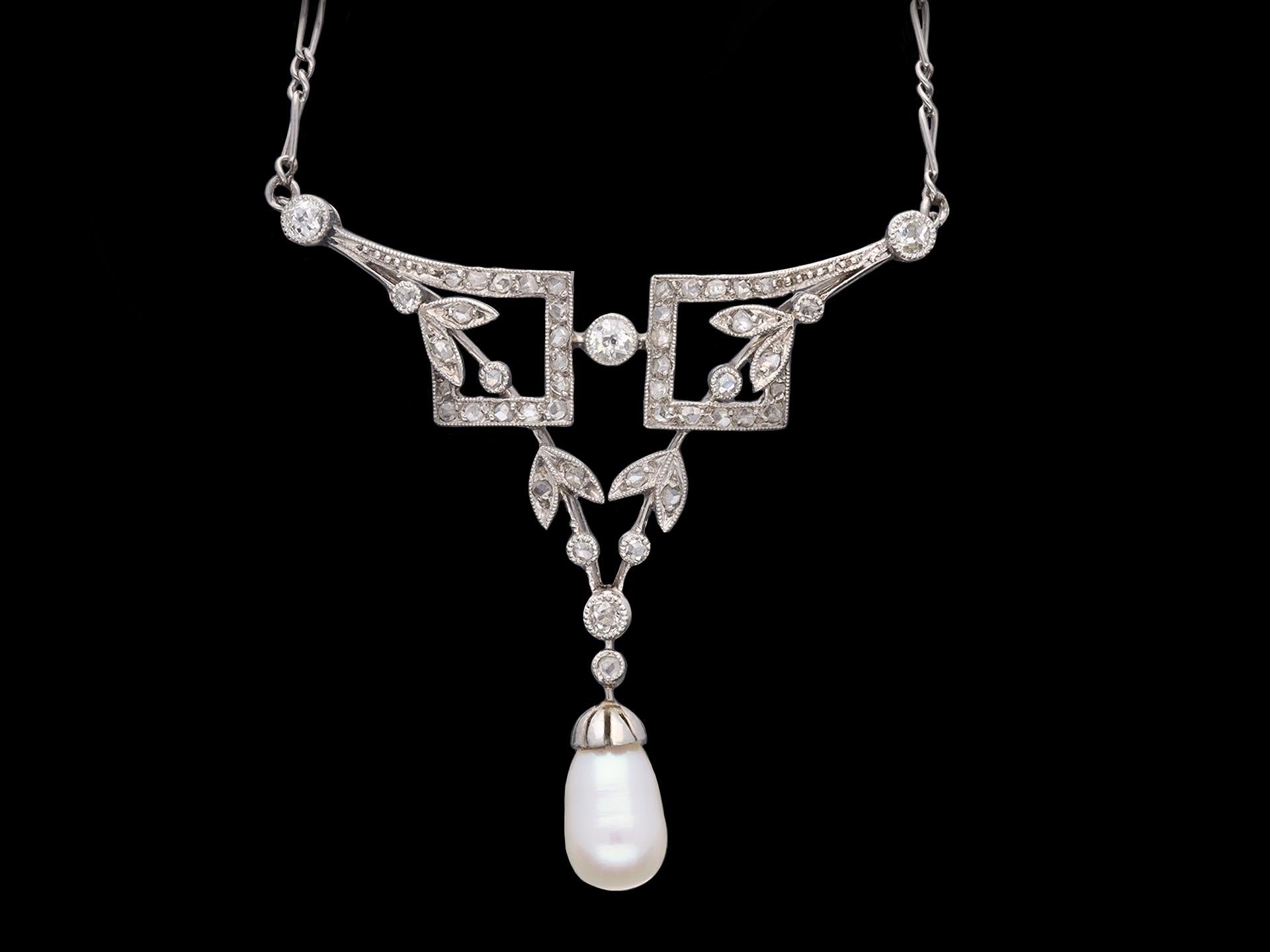 Collier en perles naturelles et diamants, français, vers 1915. Bon état - En vente à London, GB
