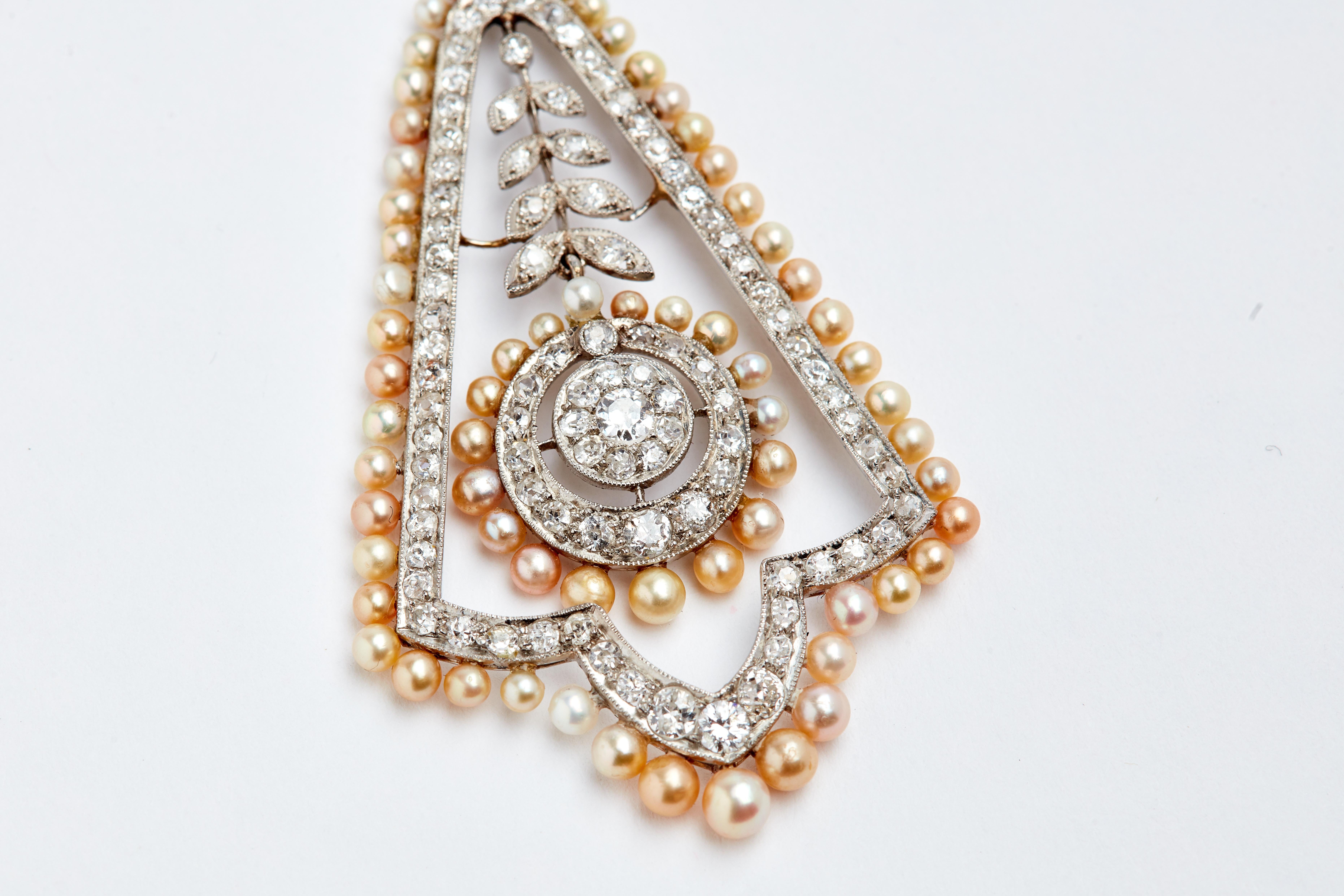 Natural Pearl and Diamond Platinum Pendant with Platinum Chain In Good Condition In New York, NY