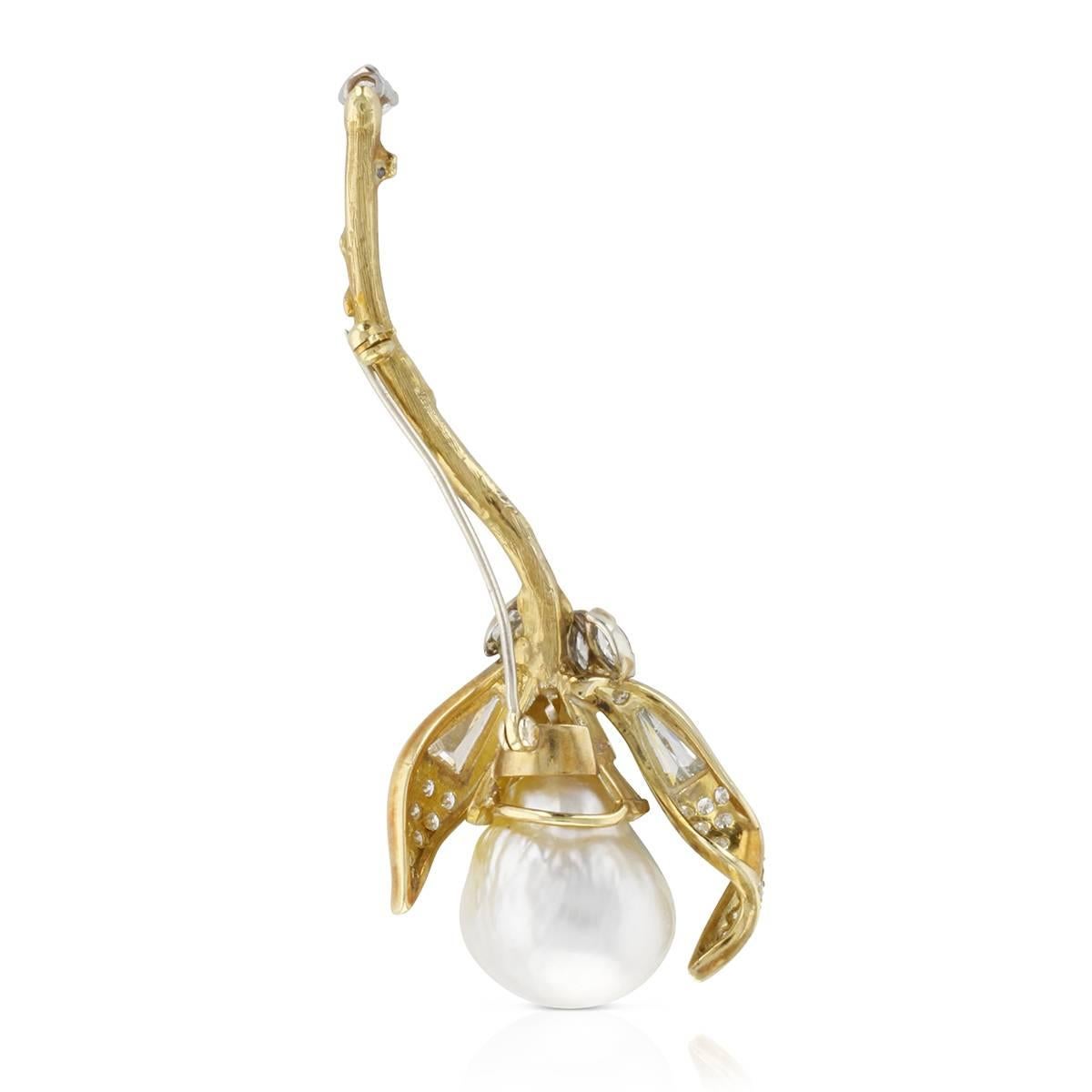Art Deco Natural Pearl and Diamond Retro Brooch in Yellow Gold