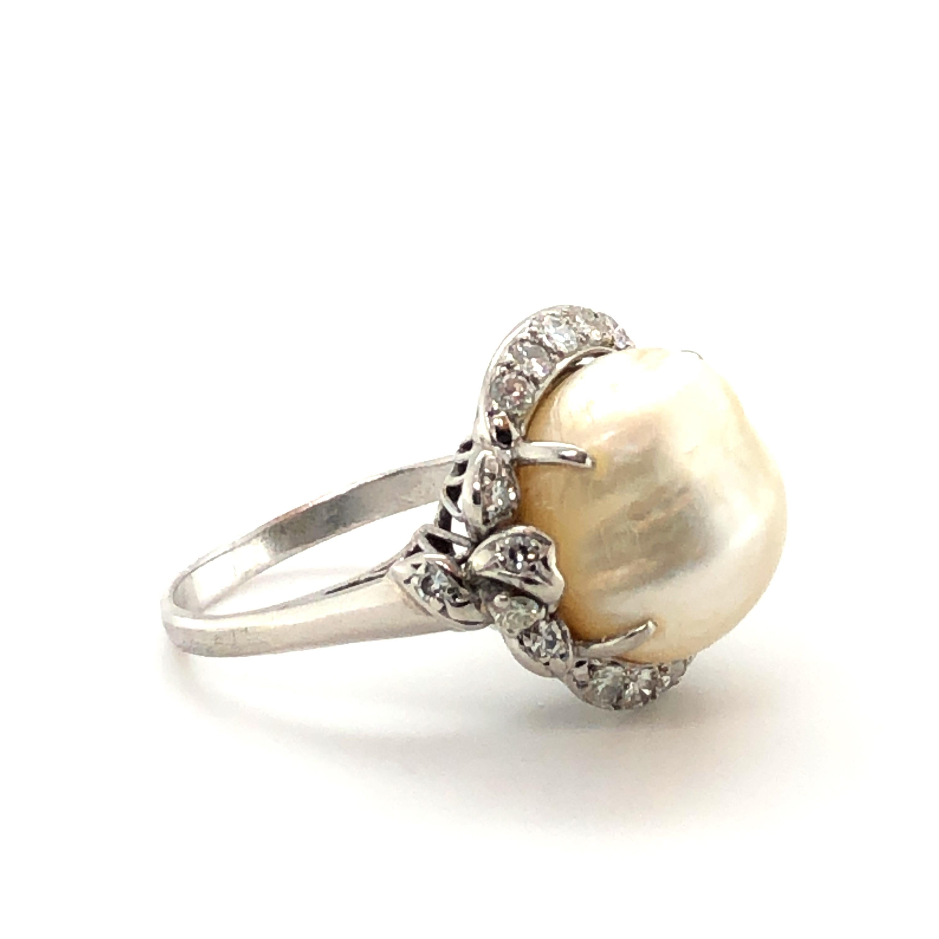 Natural Pearl and Diamond Ring ca. 1950 In Good Condition For Sale In Lucerne, CH