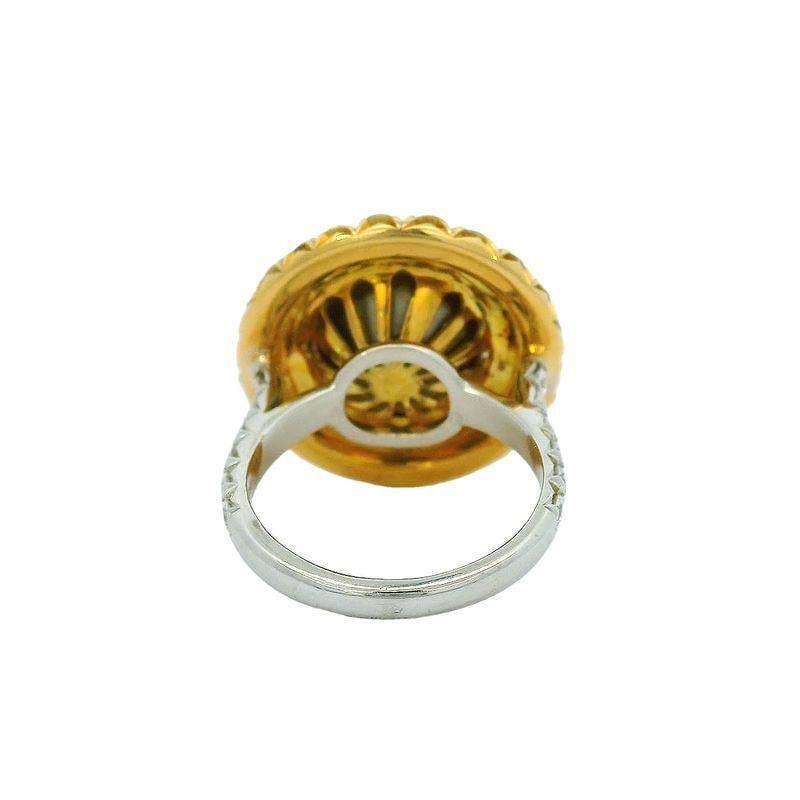 Taglio rotondo Anello con perle naturali e diamanti in vendita