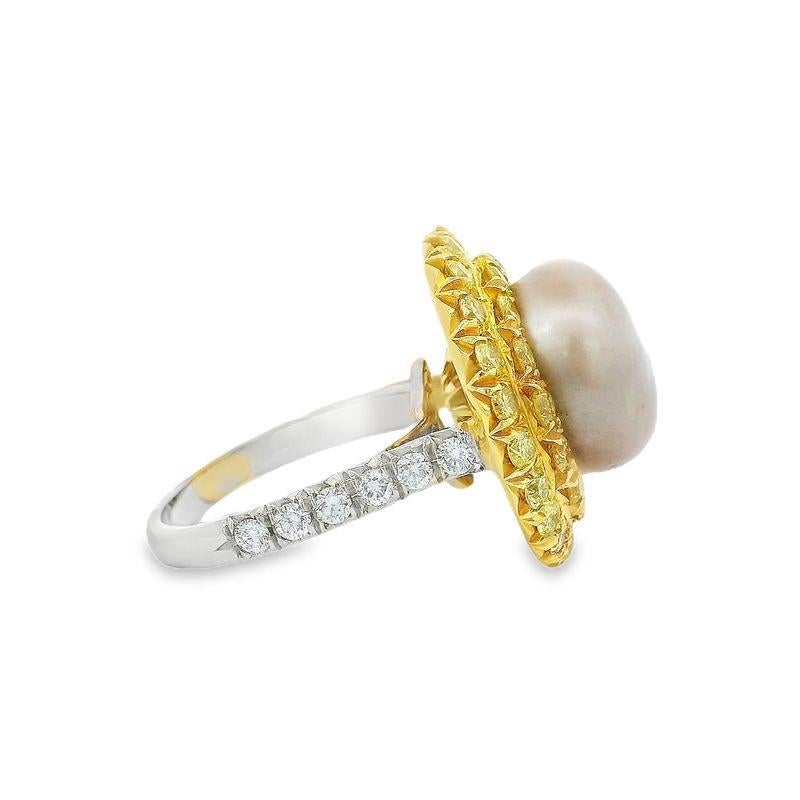Anello con perle naturali e diamanti In condizioni ottime in vendita a New York, NY