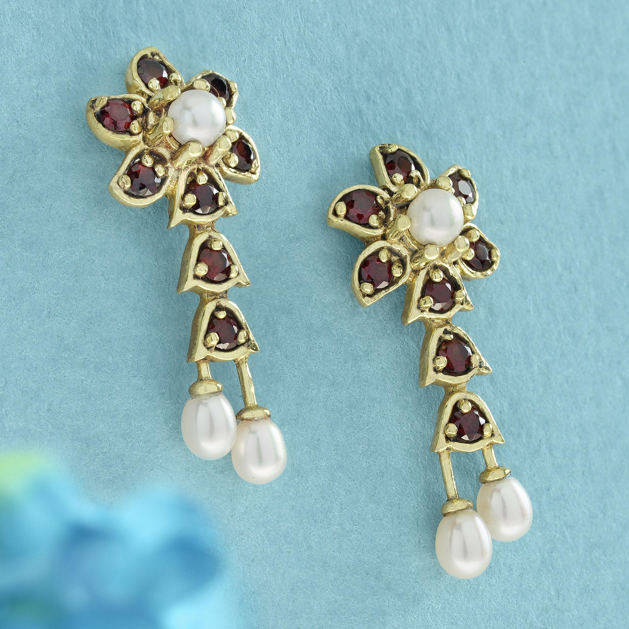 Natürliche Perle und Granat Vintage-Tropfen-Ohrringe im Vintage-Stil aus massivem 9K Gold (Edwardian) im Angebot