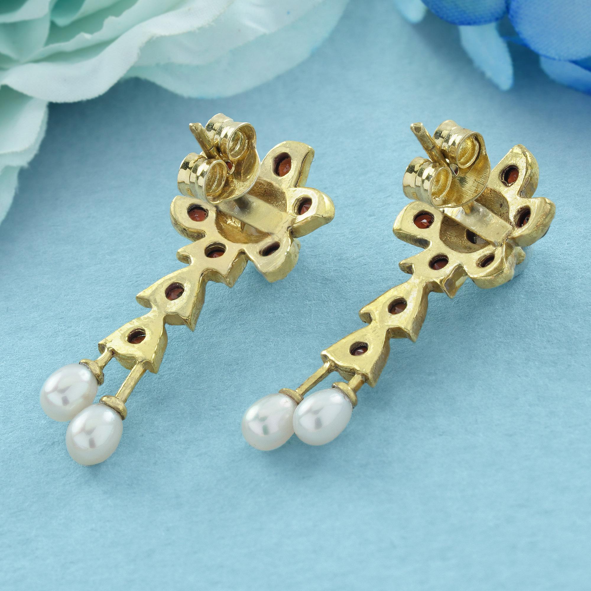 Natürliche Perle und Granat Vintage-Tropfen-Ohrringe im Vintage-Stil aus massivem 9K Gold (Ovalschliff) im Angebot