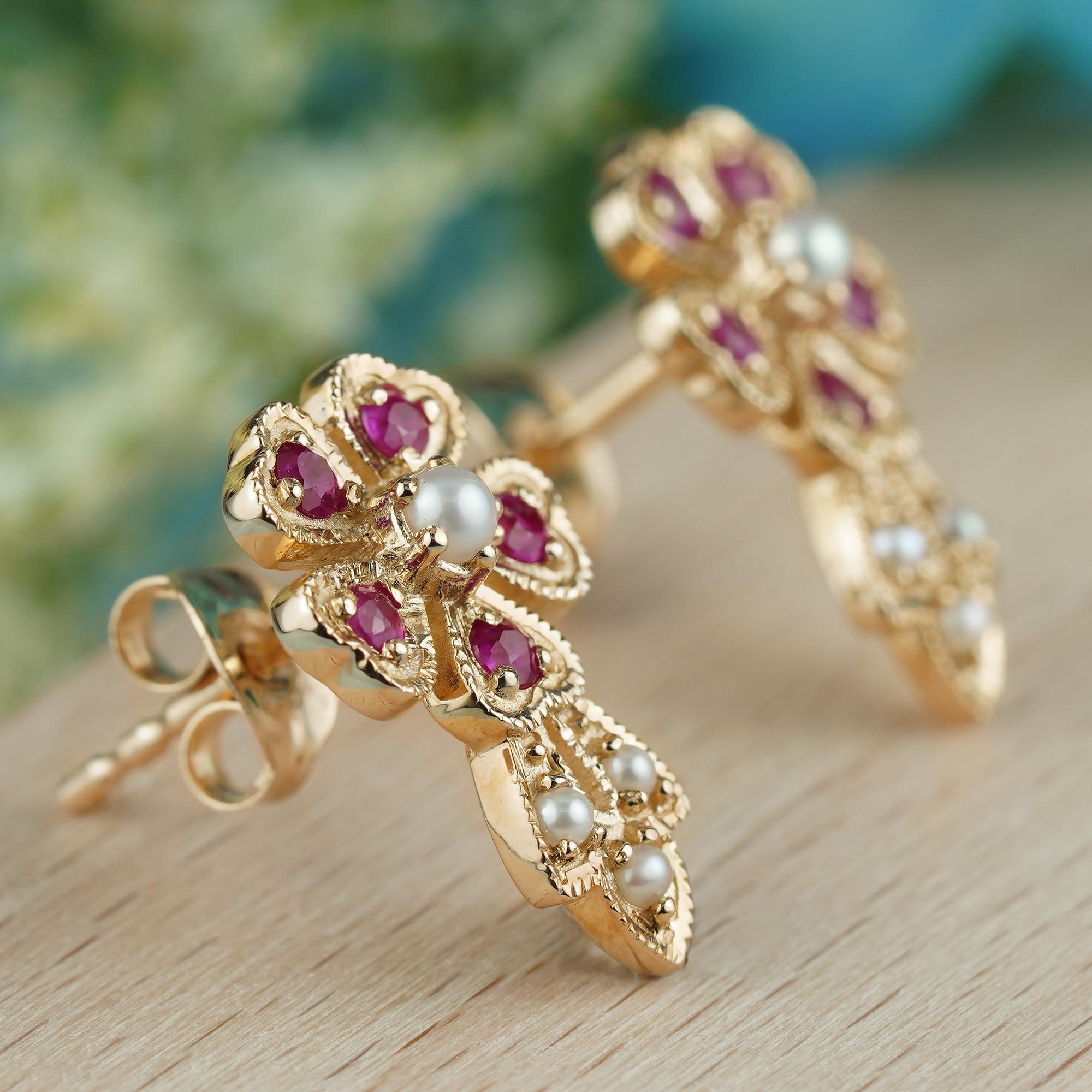 Natural Pearl and Ruby Vintage Style Floral Stud Earrings in Solid 9K Gold In New Condition For Sale In Bangkok, TH
