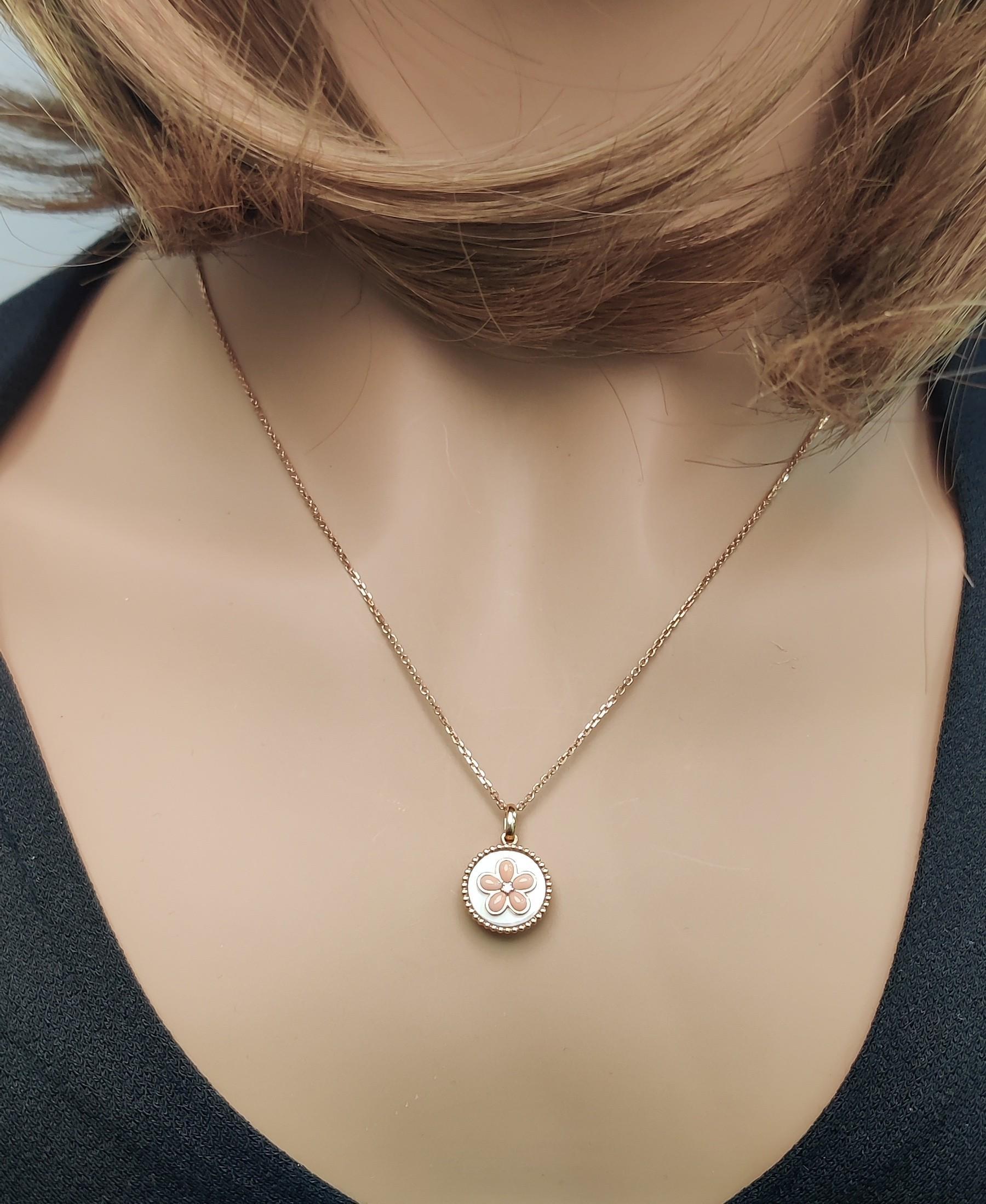 Ciondolo a goccia in oro rosa con perle naturali e diamanti bianchi da 0,60 carati TW In condizioni Nuovo in vendita a New York, NY