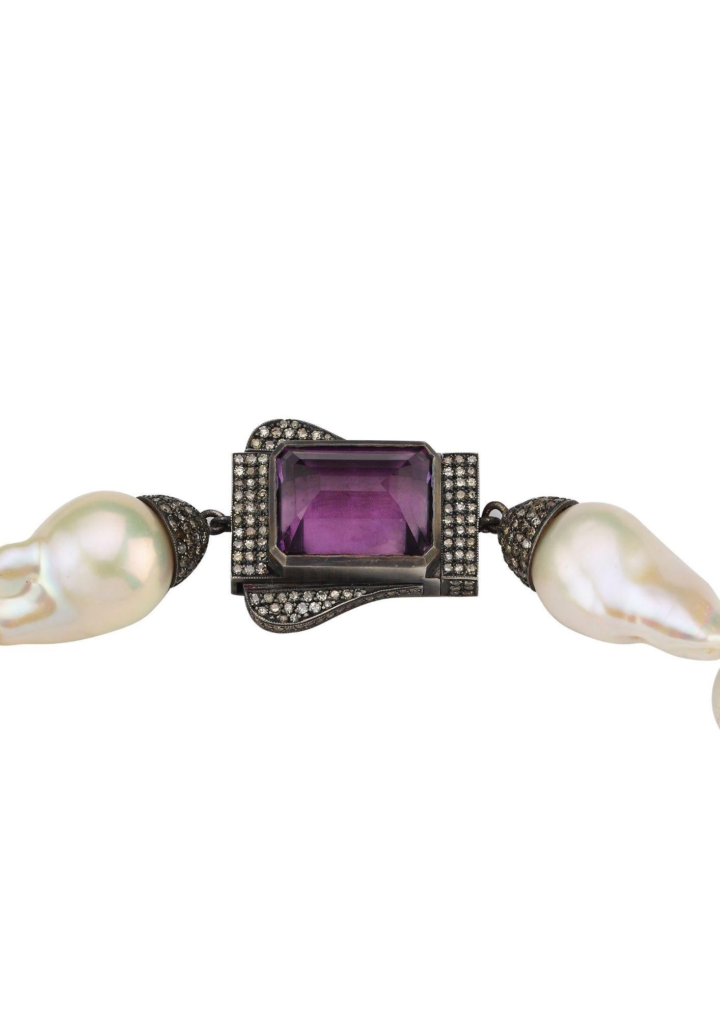 Natürliche Perlen-Halskette mit Champagner-Diamanten und Amethyst (Rundschliff) im Angebot