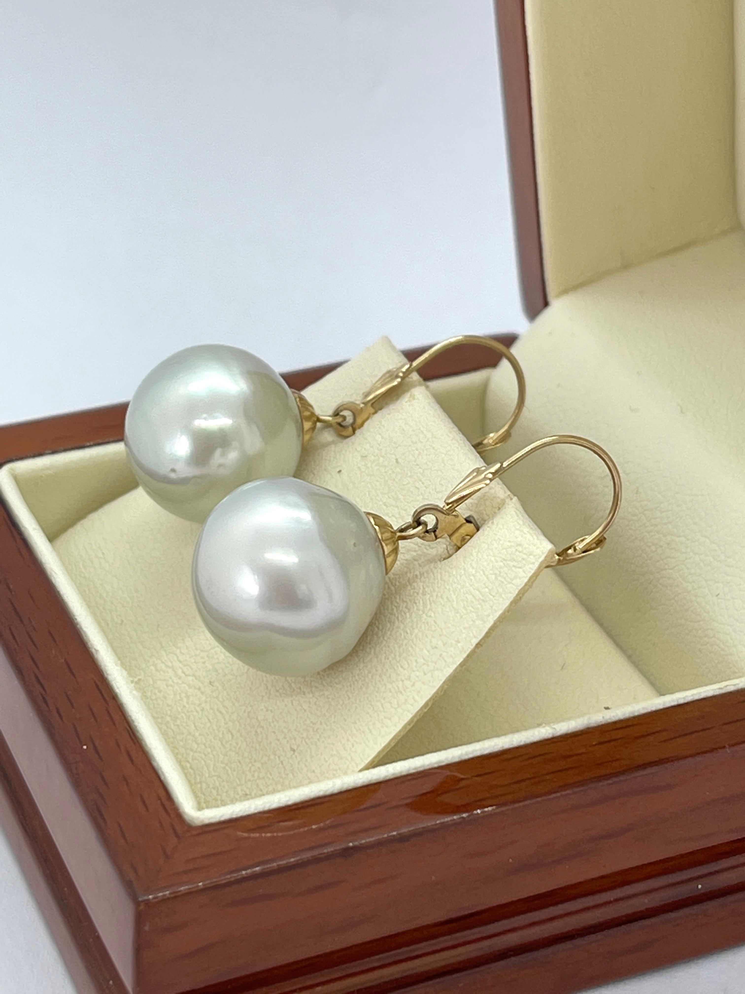 Natural Pearl Earrings French Earring Hooks 14ct Yellow Gold Silver-grey Hue In Good Condition In Mona Vale, NSW