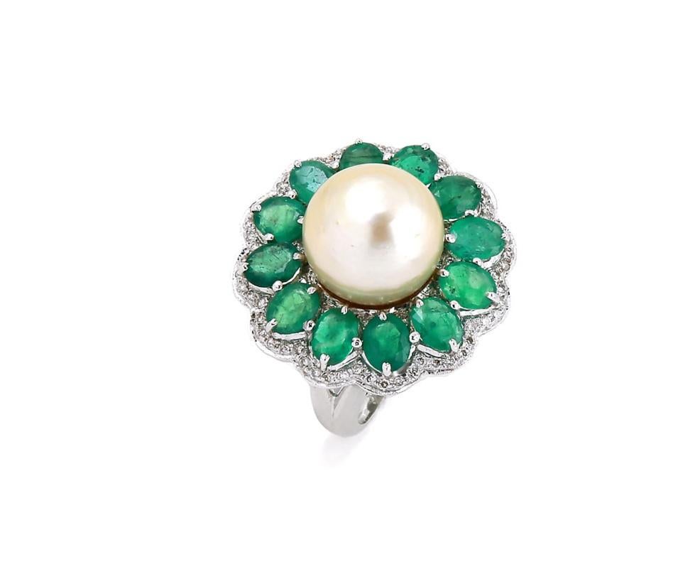 En vente :  Natural Pearl & Emerald Ring in 18k gold 5