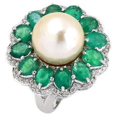 Natural Pearl & Emerald Ring in 18k gold
