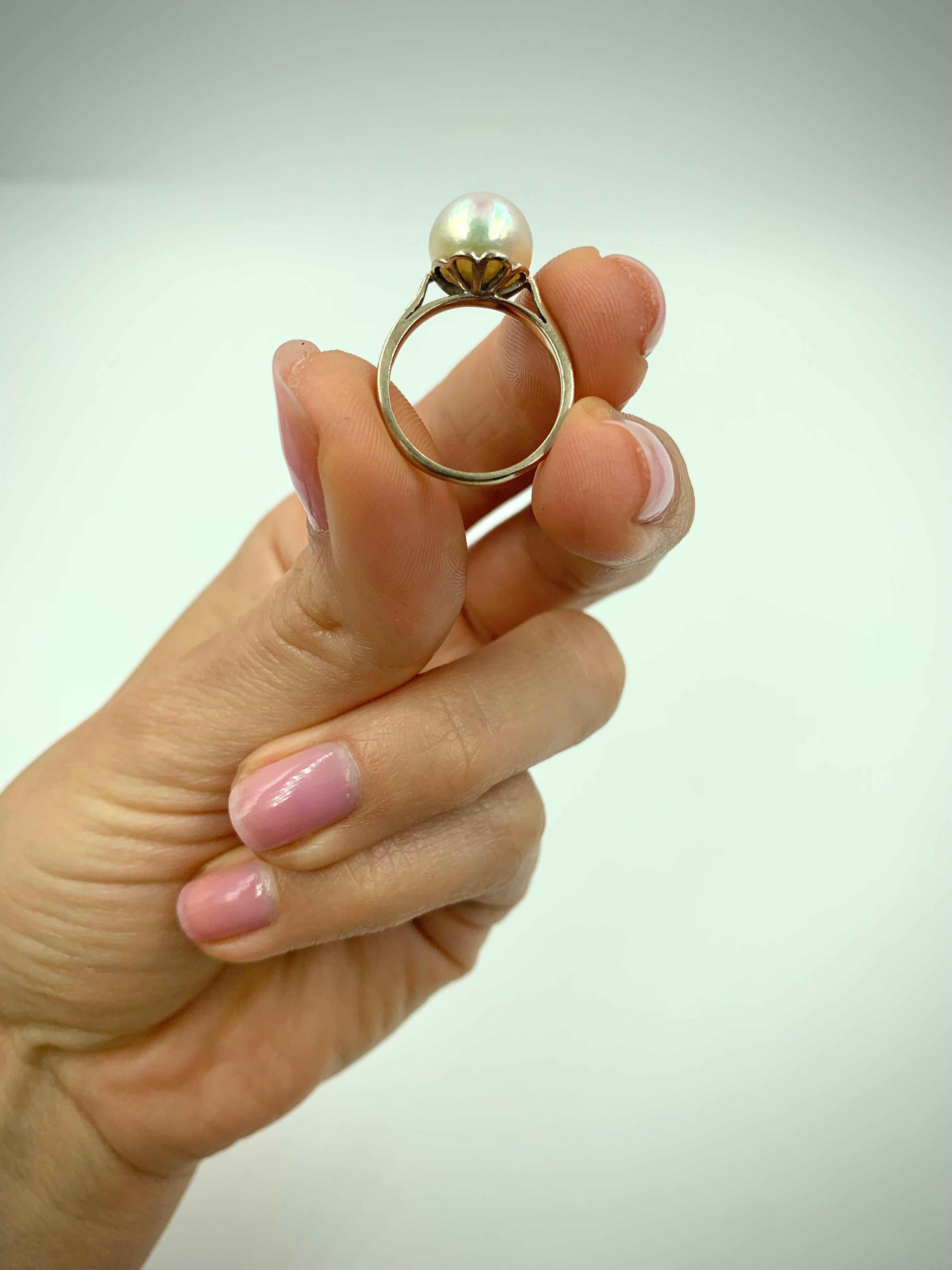 Französischer Art-Déco-Ring mit natürlicher Perle in gutem Zustand (Rundschliff)