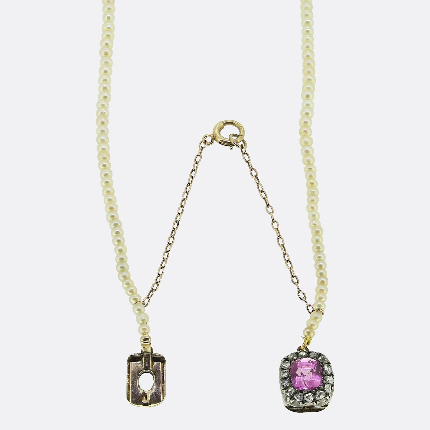 Tardo vittoriano Collana di perle Nature con chiusura in zaffiro e diamanti in vendita