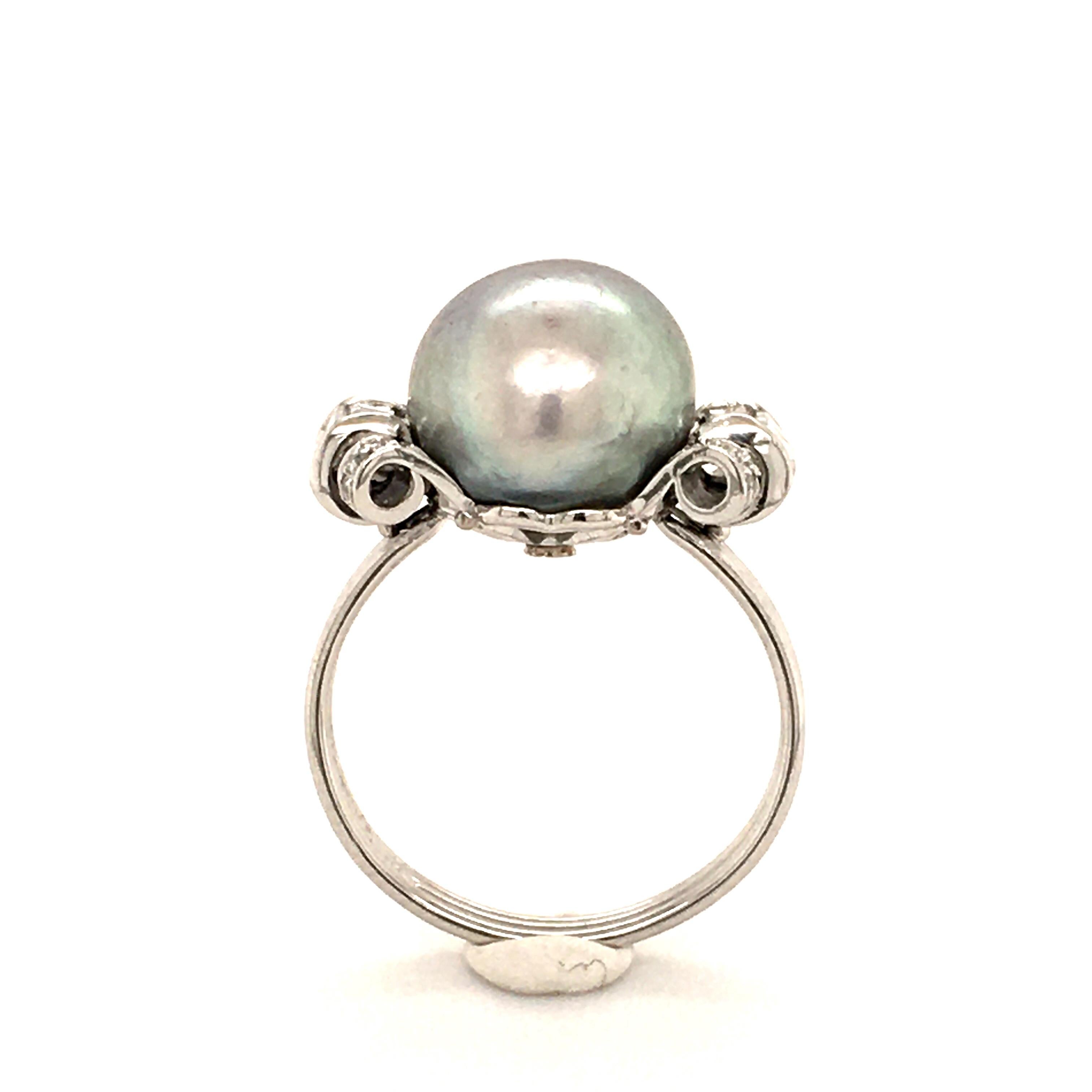 Natural Pearl Ring with Diamonds in Platinum 1