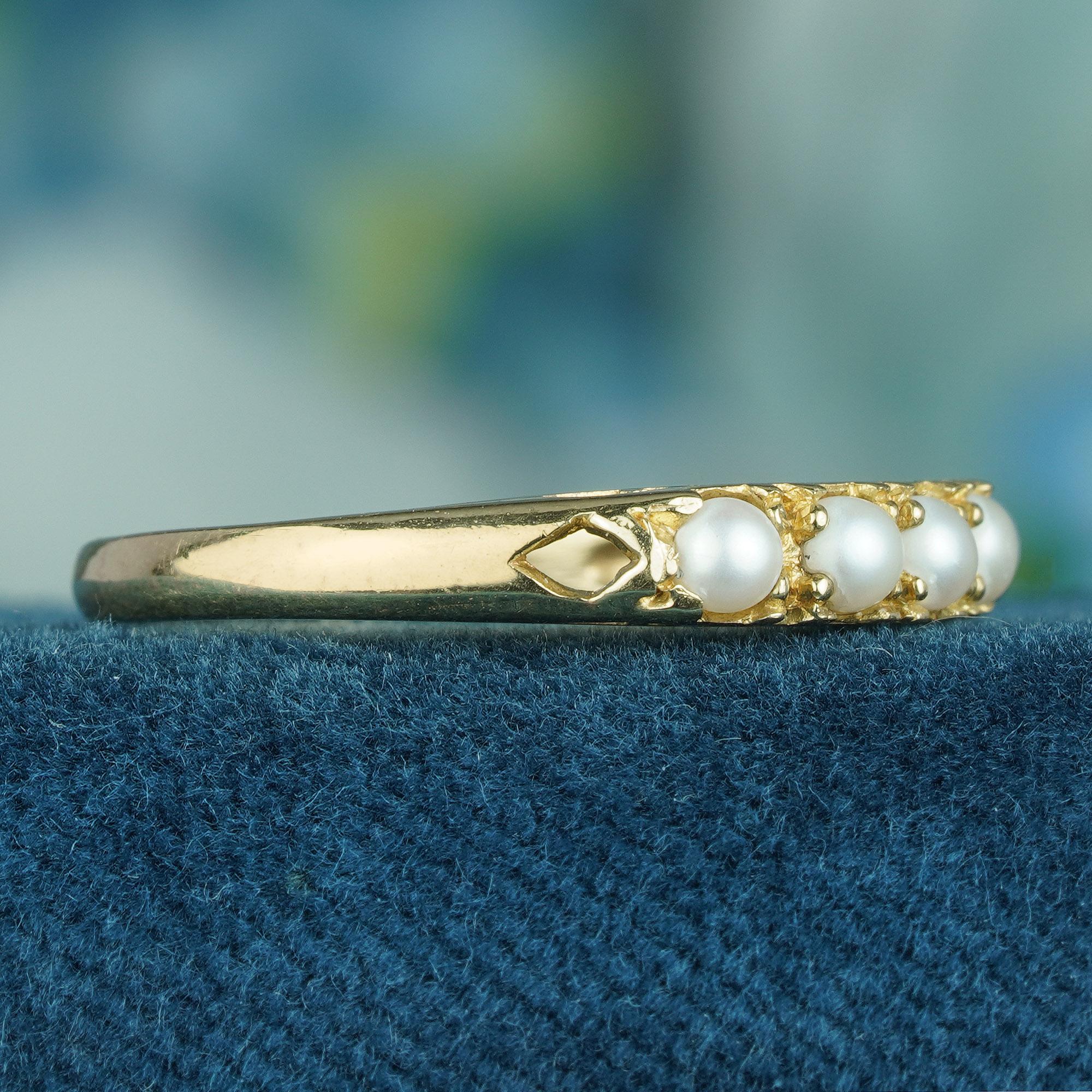 Natürlicher Perlenring im Vintage-Stil mit fünf Steinen aus massivem 9K Gelbgold (Rundschliff) im Angebot
