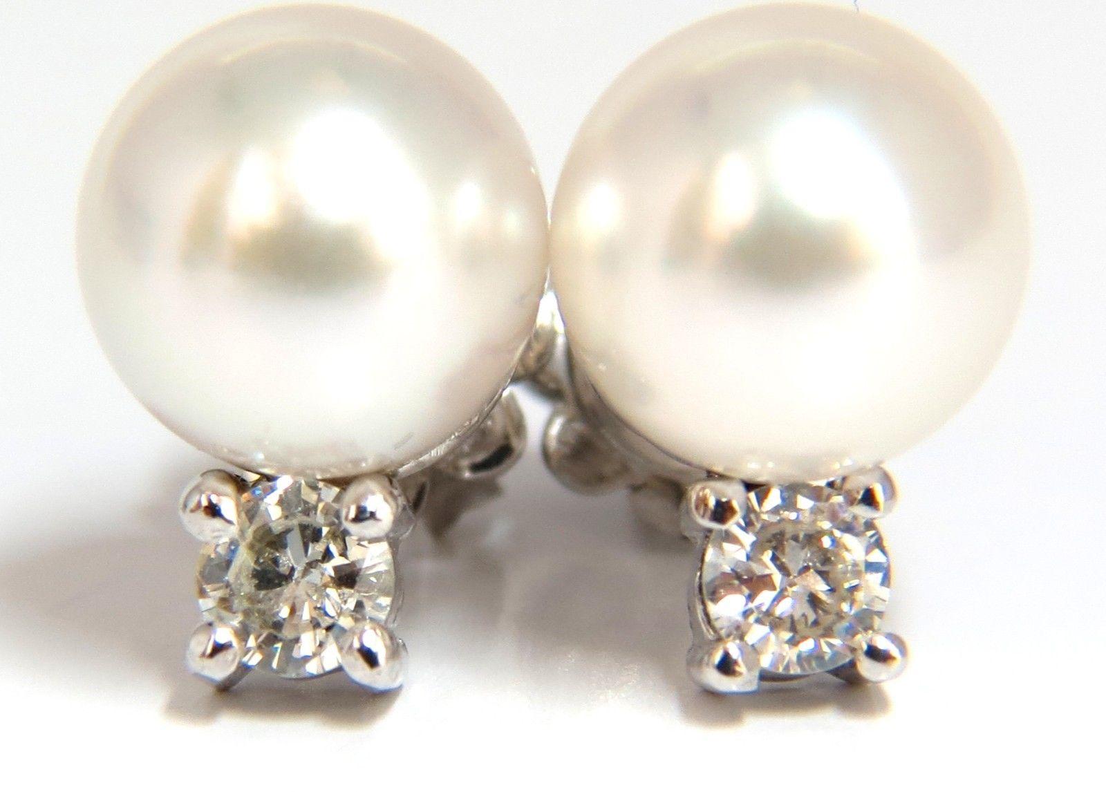 Women's or Men's Natural Pearls .28 Carat Diamonds Earrings 14 Karat G/Vs