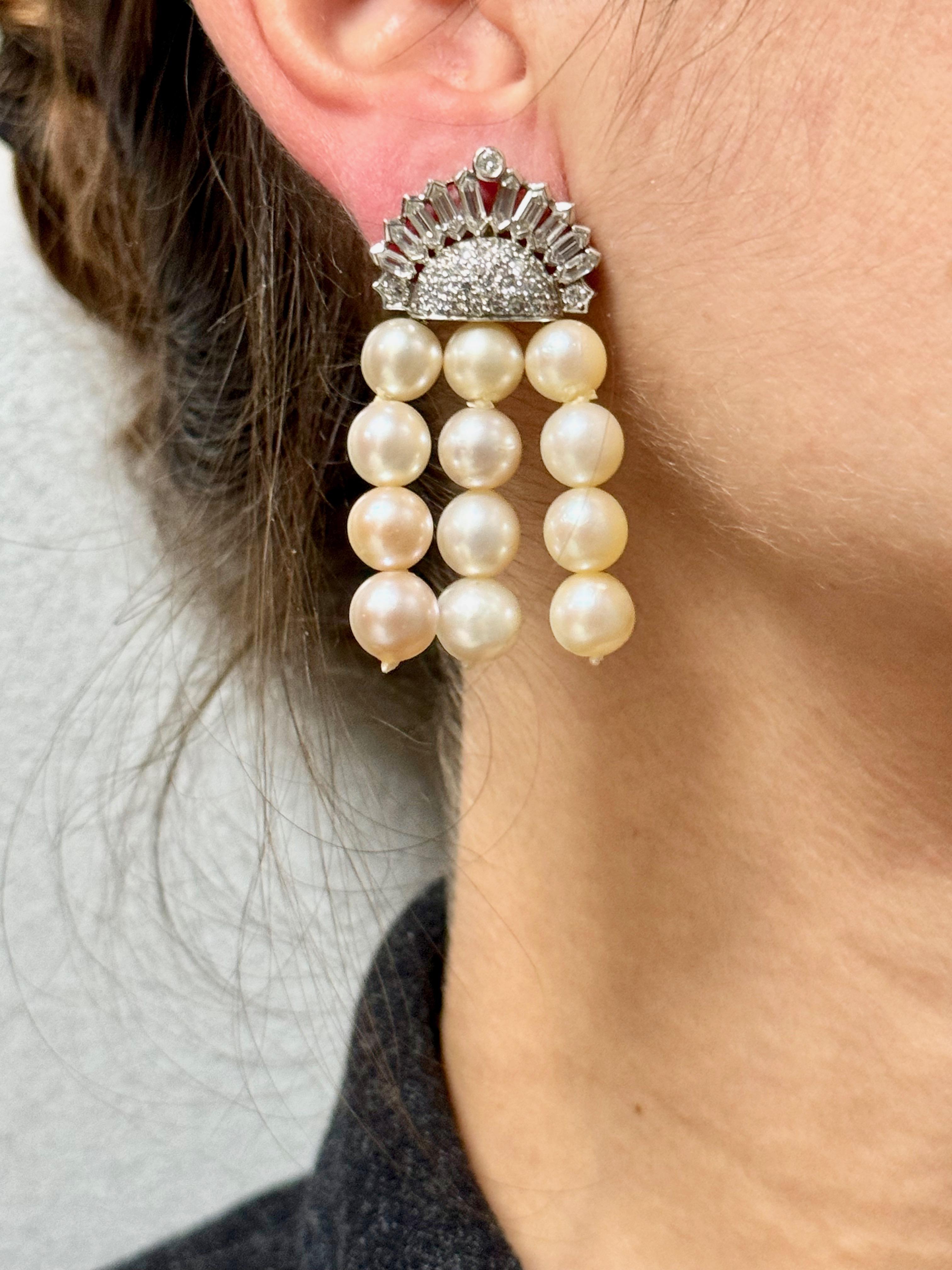 Orecchini pendenti con perle naturali e diamanti in vendita 1