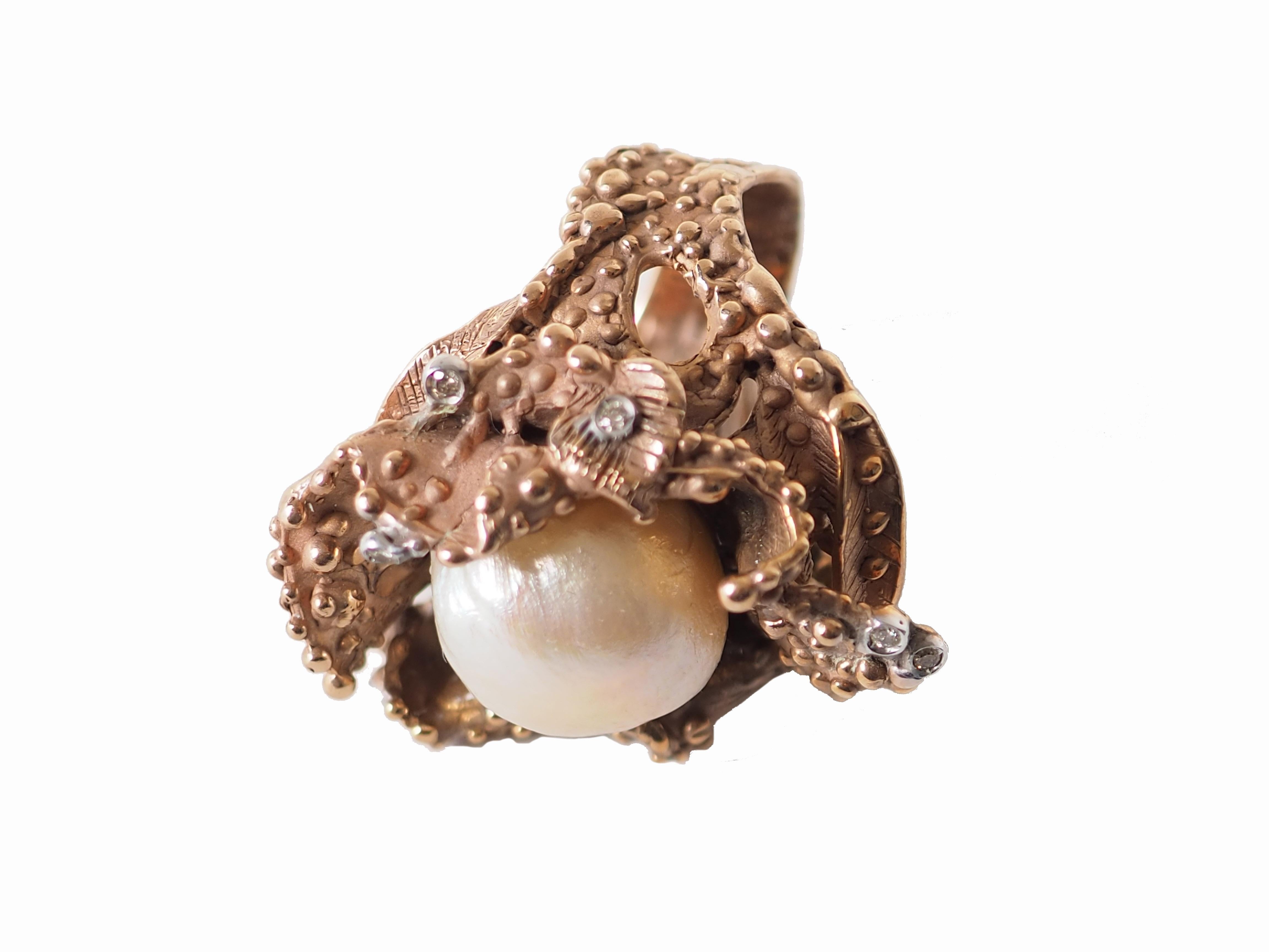 Bague en bronze avec perles naturelles et diamants en vente 2