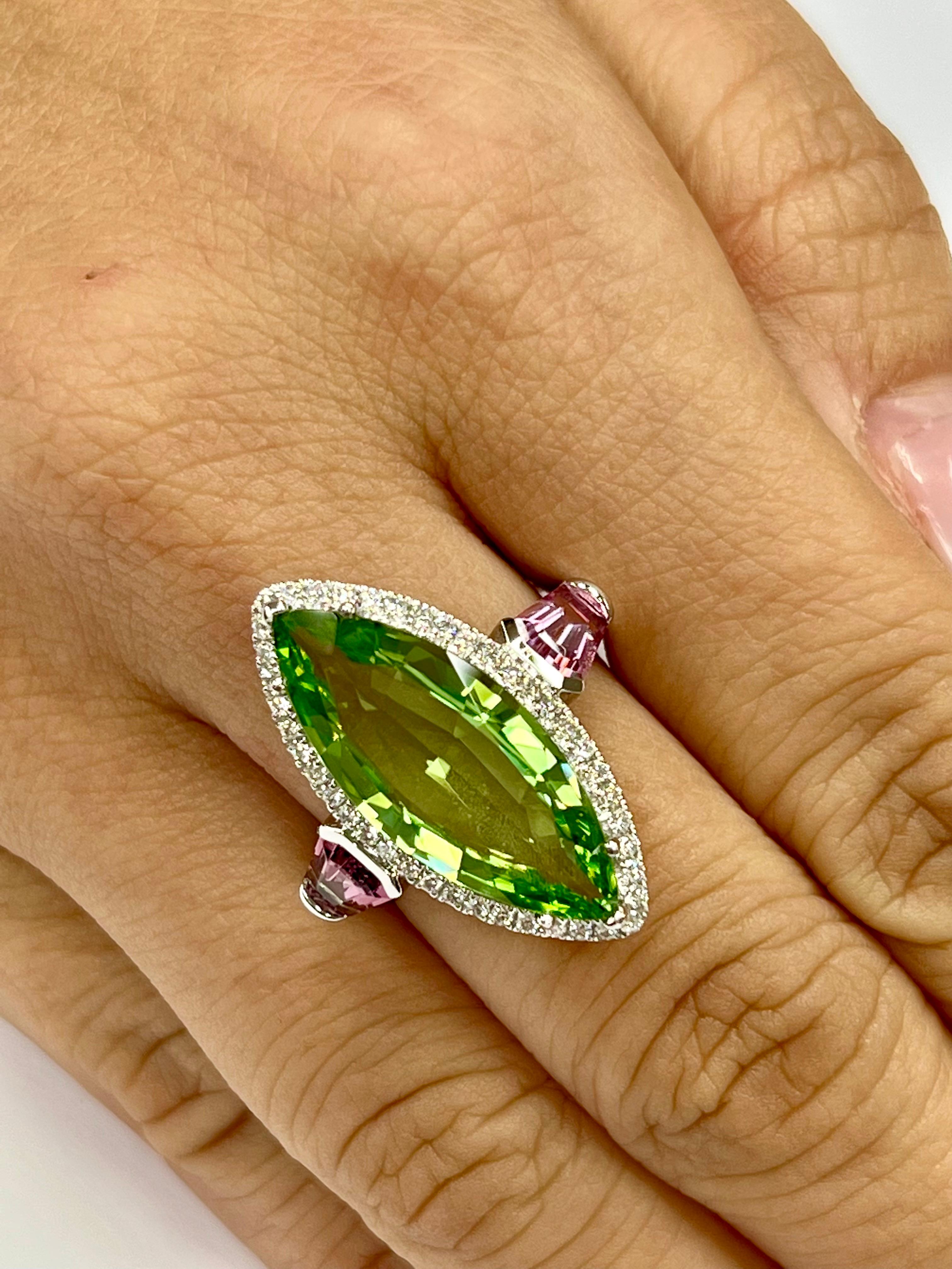 Natural Peridot 7.38 Cts, Pink Spinel & Diamond Cocktail Ring, Statement Piece In New Condition In Hong Kong, HK
