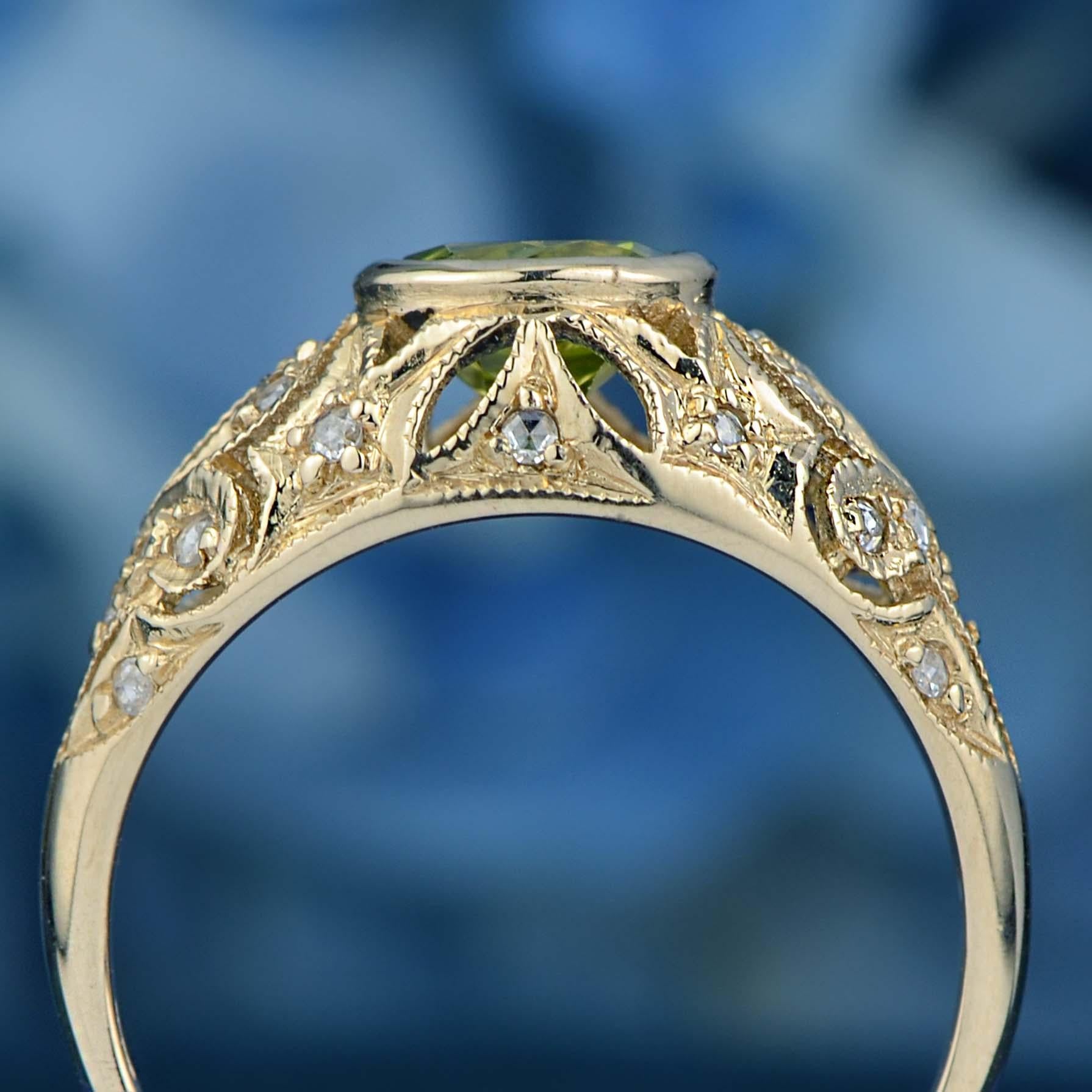 Filigraner Ring aus massivem 9 Karat Gold mit natürlichem Peridot und Diamant im Vintage-Stil mit Blumenmuster im Zustand „Neu“ im Angebot in Bangkok, TH