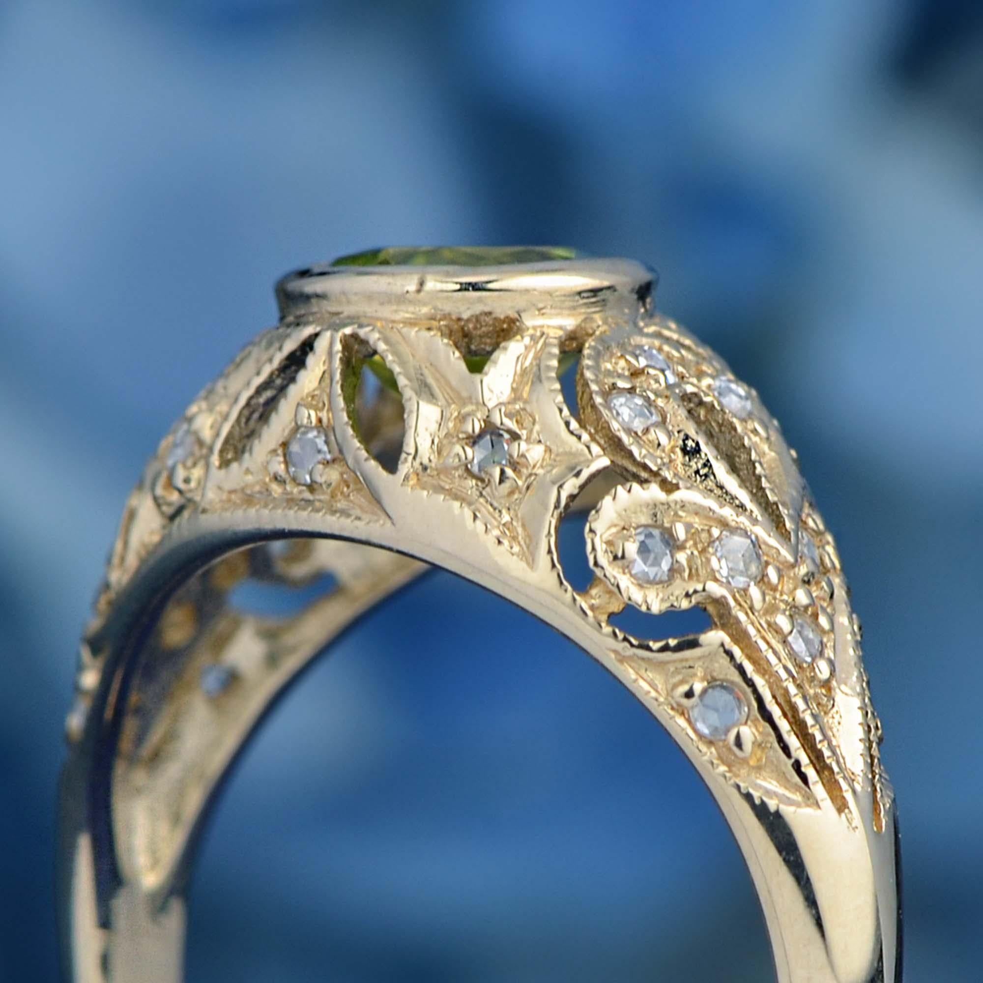Filigraner Ring aus massivem 9 Karat Gold mit natürlichem Peridot und Diamant im Vintage-Stil mit Blumenmuster Damen im Angebot