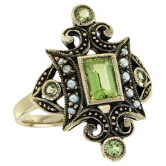 Natürlicher Peridot und Perle im Vintage-Stil  Cocktailring aus massivem 9K Gelbgold