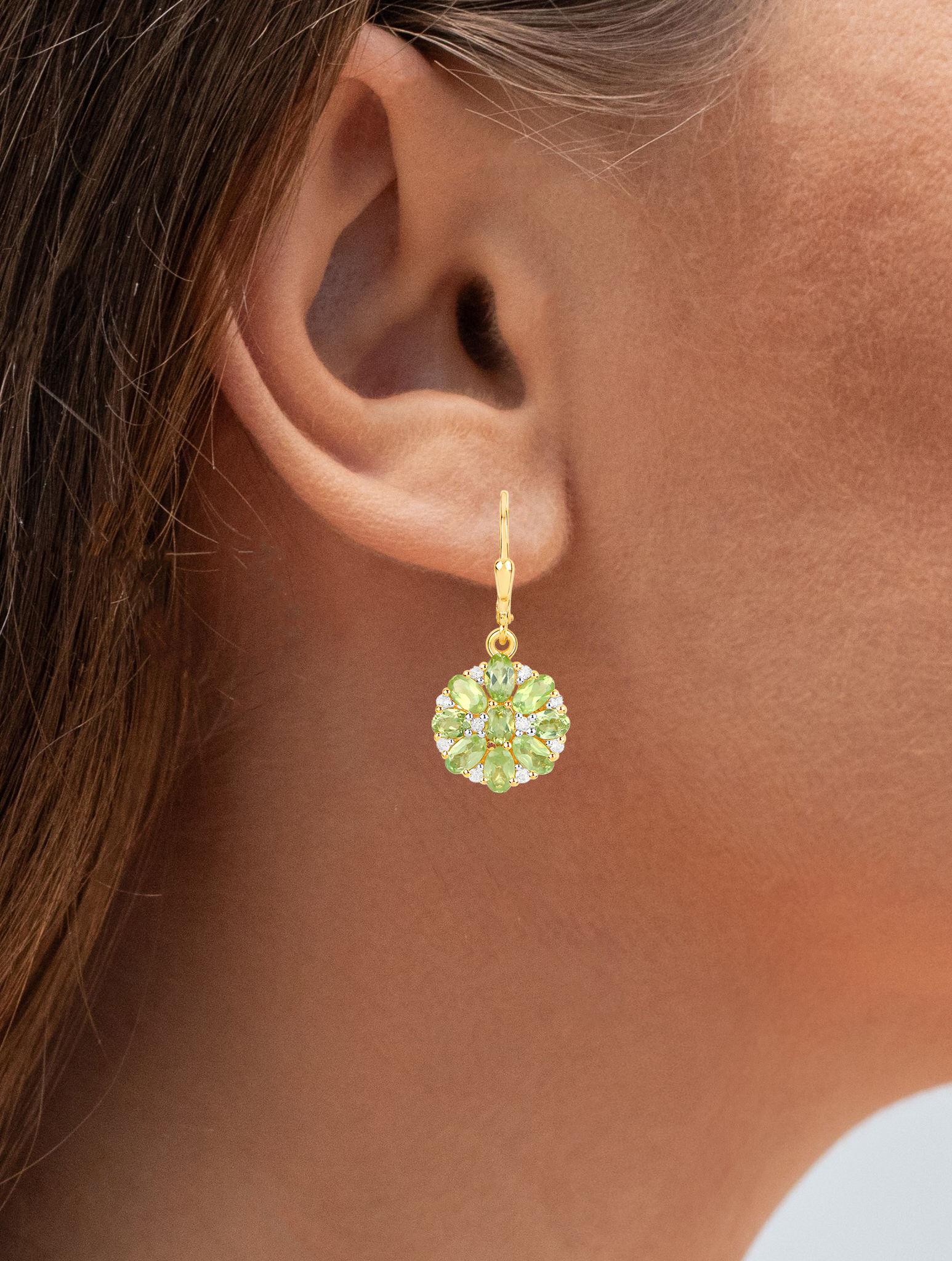 Contemporary Natural Peridot Cluster Earrings White Topaz 4.2 Carats 18K Gold Plated Silver For Sale