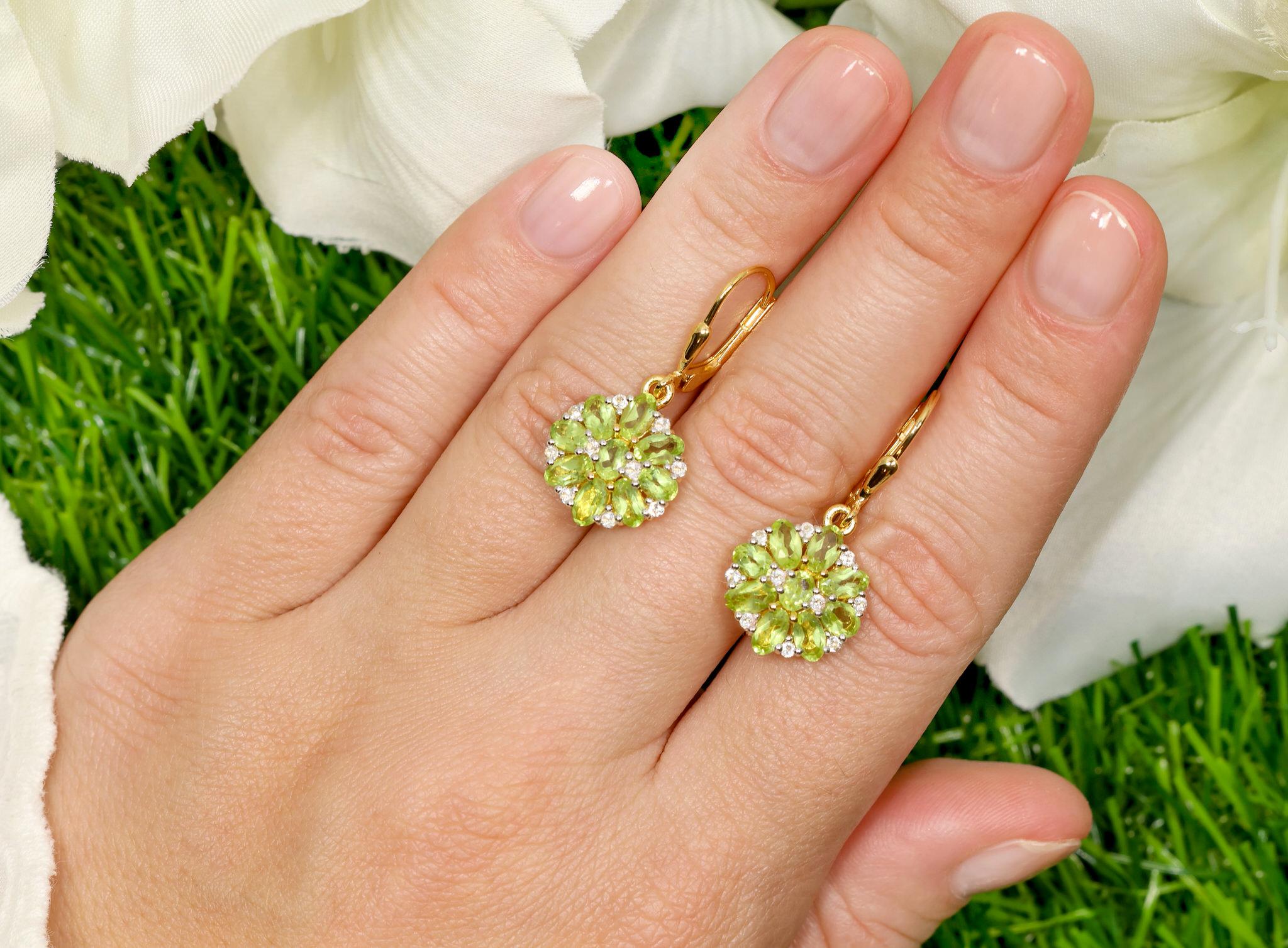 Mixed Cut Natural Peridot Cluster Earrings White Topaz 4.2 Carats 18K Gold Plated Silver For Sale