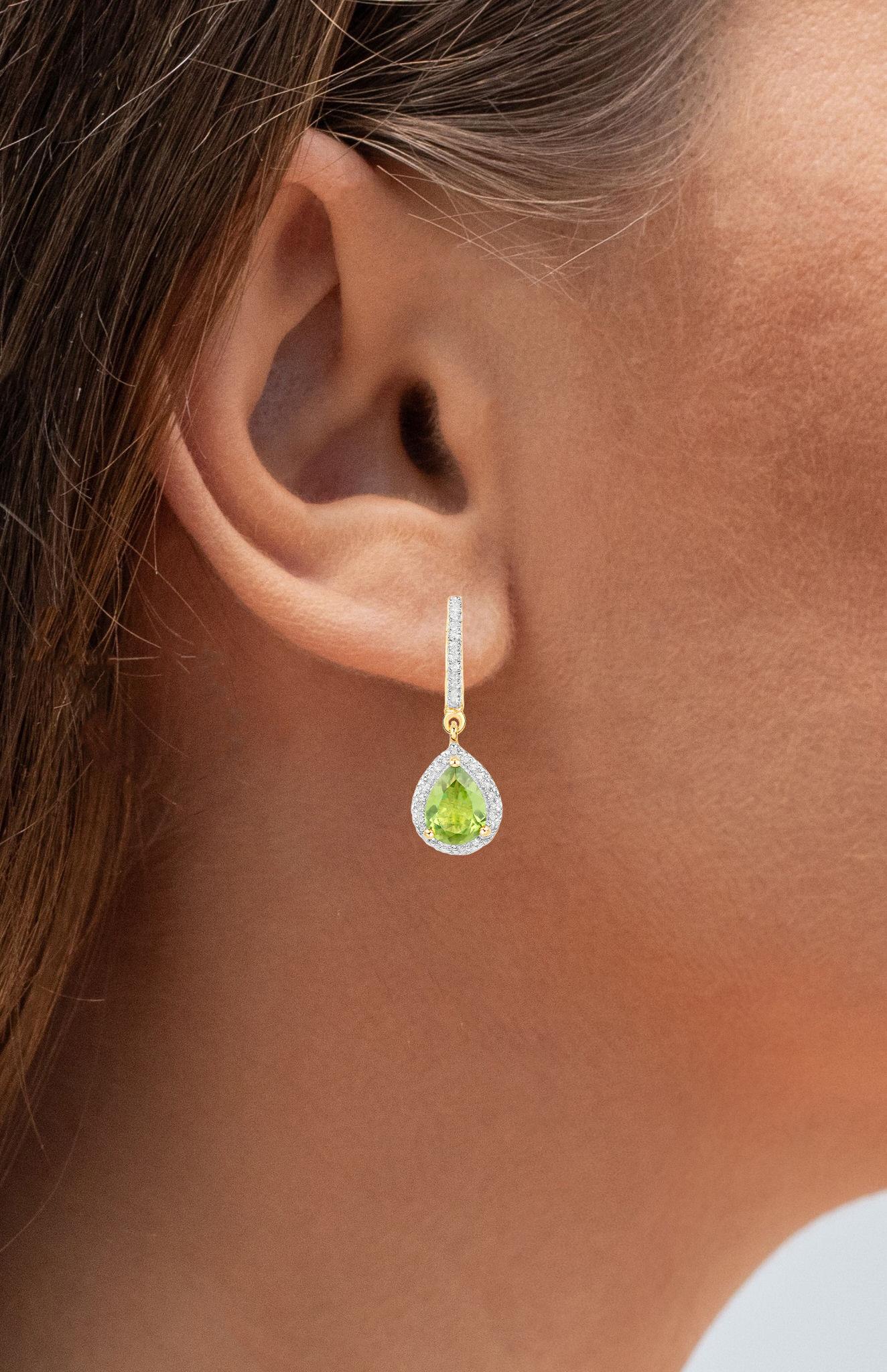 Contemporary Natural Peridot Dangle Earrings White Topaz 2.16 Carats 18K Gold Plated Silver For Sale