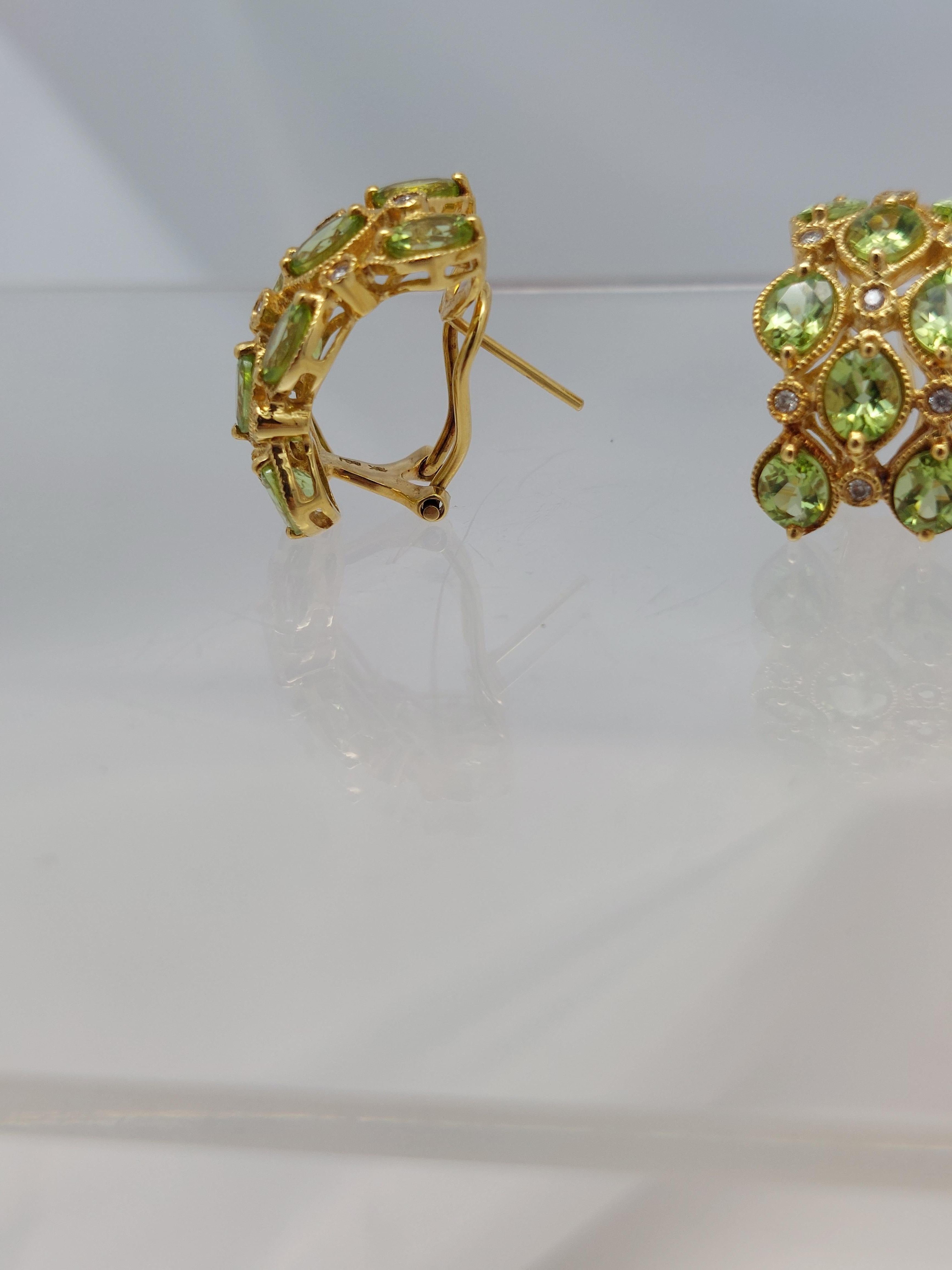 Women's or Men's Natural Peridot & Diamond 18KT Earrings For Sale
