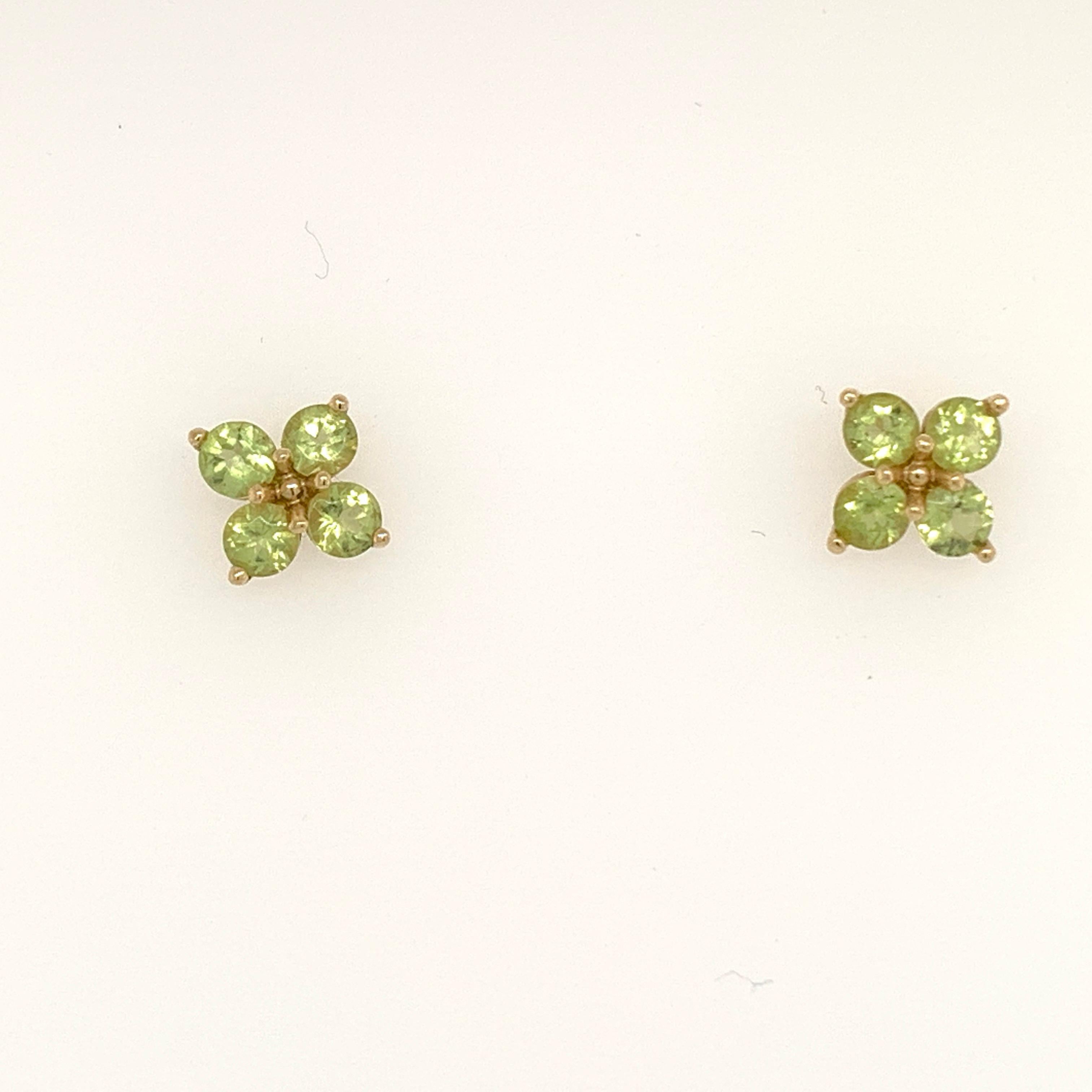 Modern Natural Green Peridot and Diamond Approximate 36 Carat Gold Jewelry Set For Sale