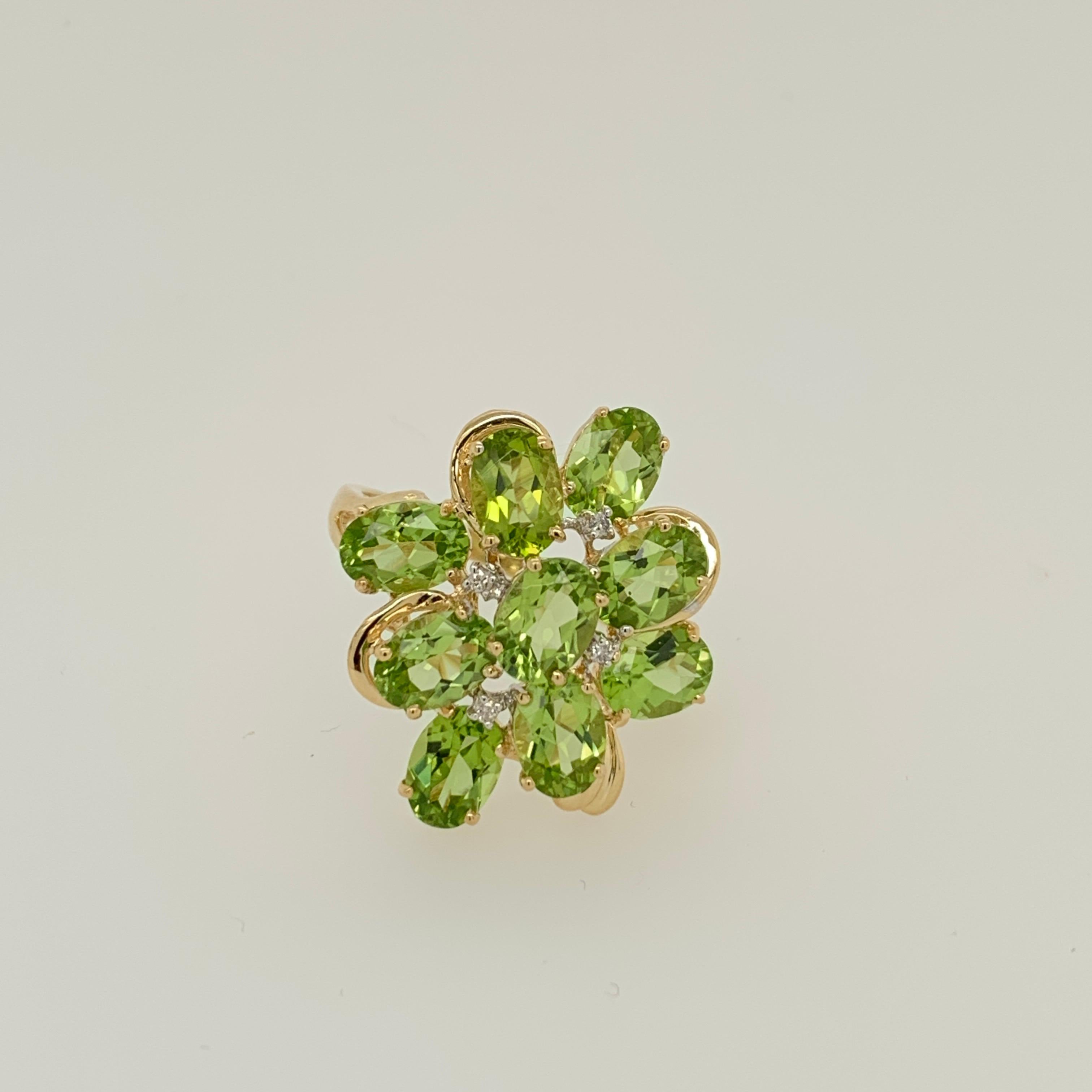 Parure de bijoux en or de 36 carats avec péridot vert naturel et diamants d'environ en vente 1